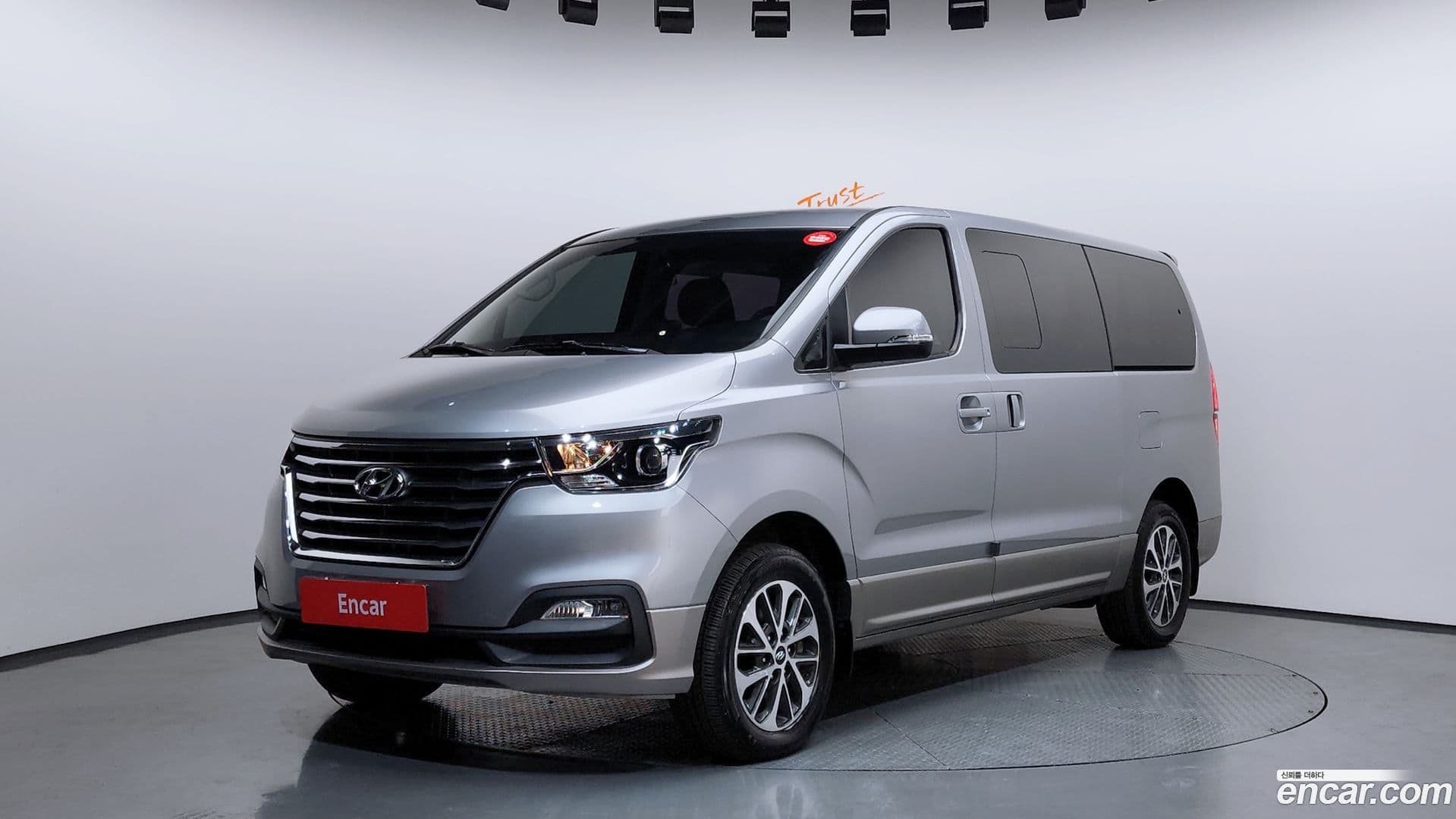 Main__Slider__Photo:Starex Hyundai 2020.0-0