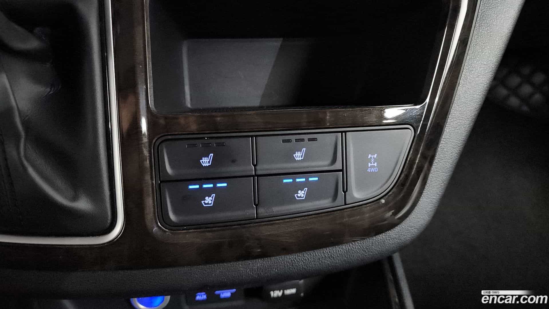 Starex Hyundai 2020.0-OPTION-016