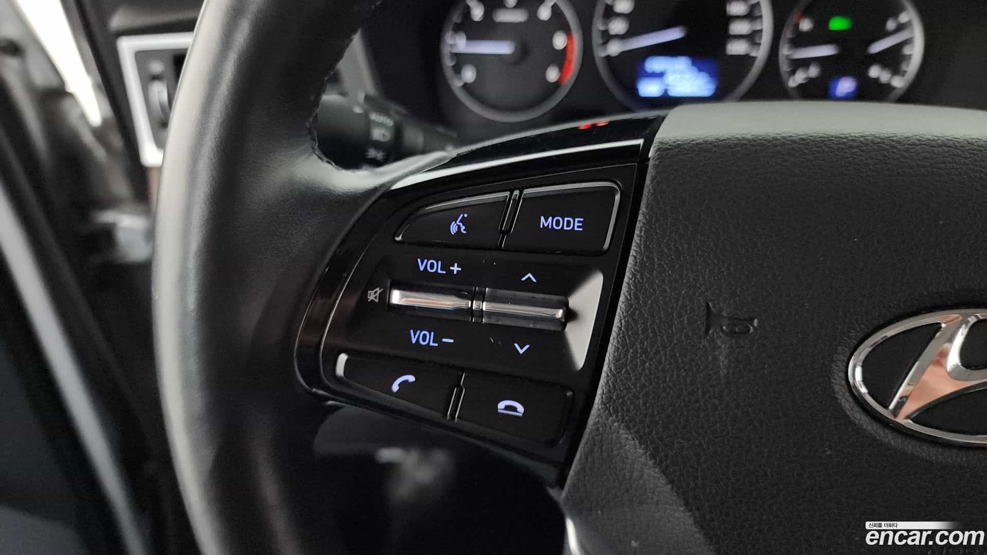 Starex Hyundai 2020.0-OPTION-022