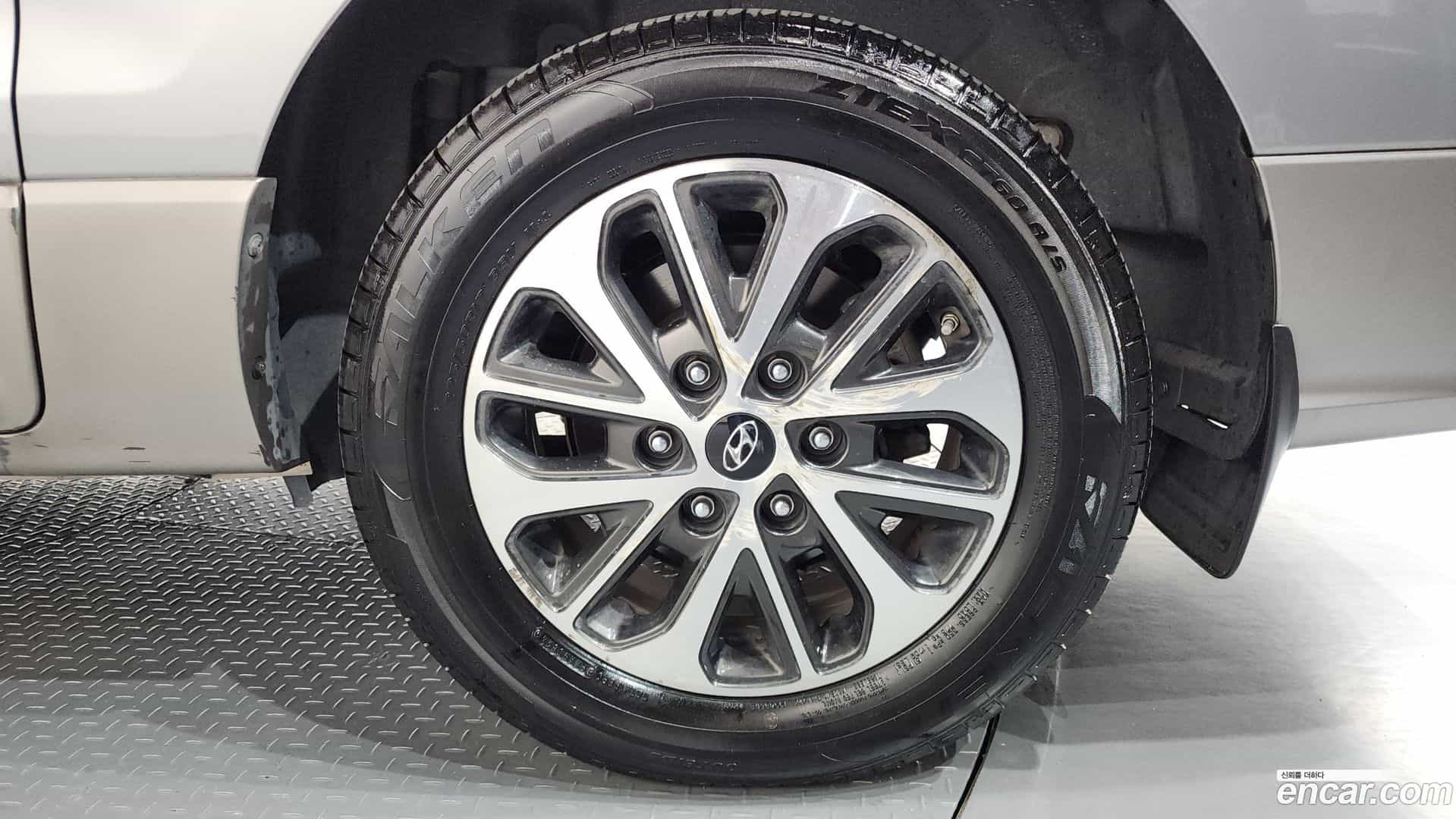Starex Hyundai 2020.0-OUTER-031