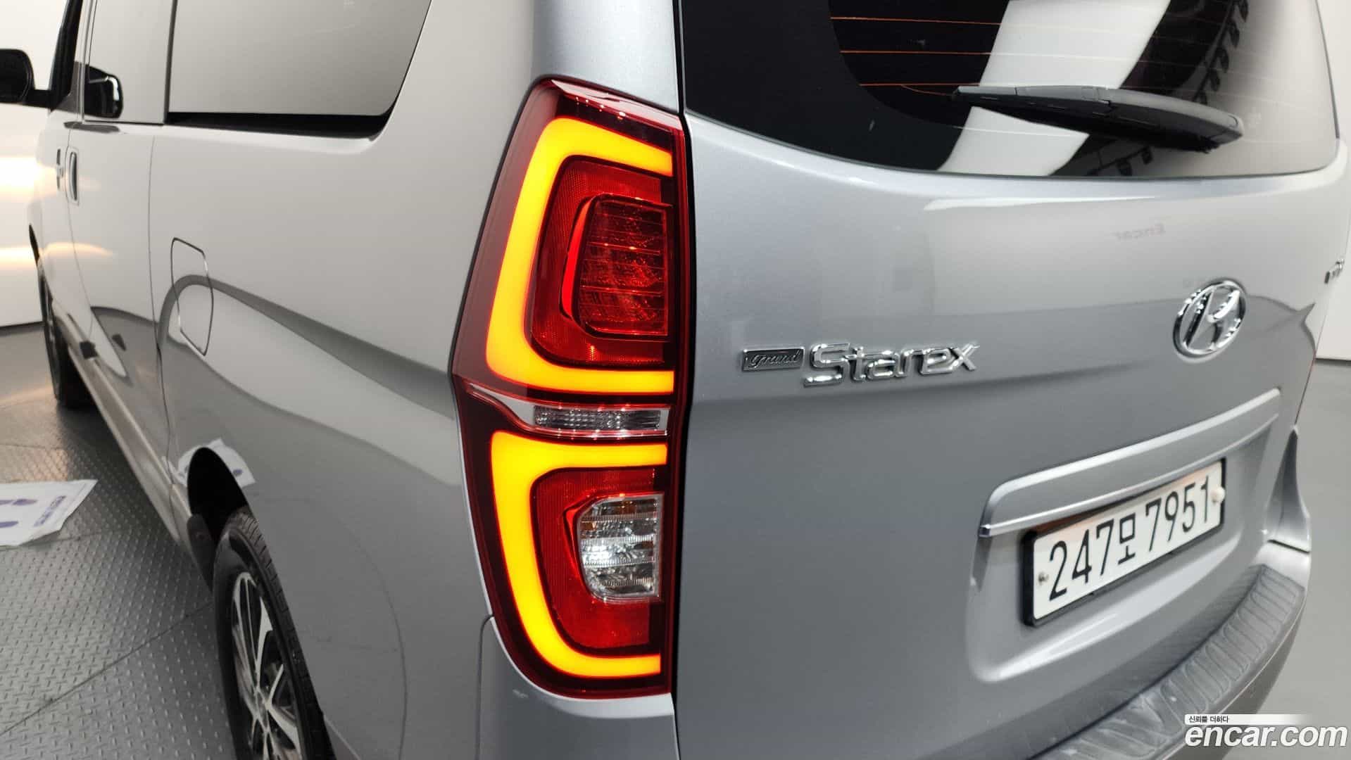 Starex Hyundai 2020.0-OUTER-033