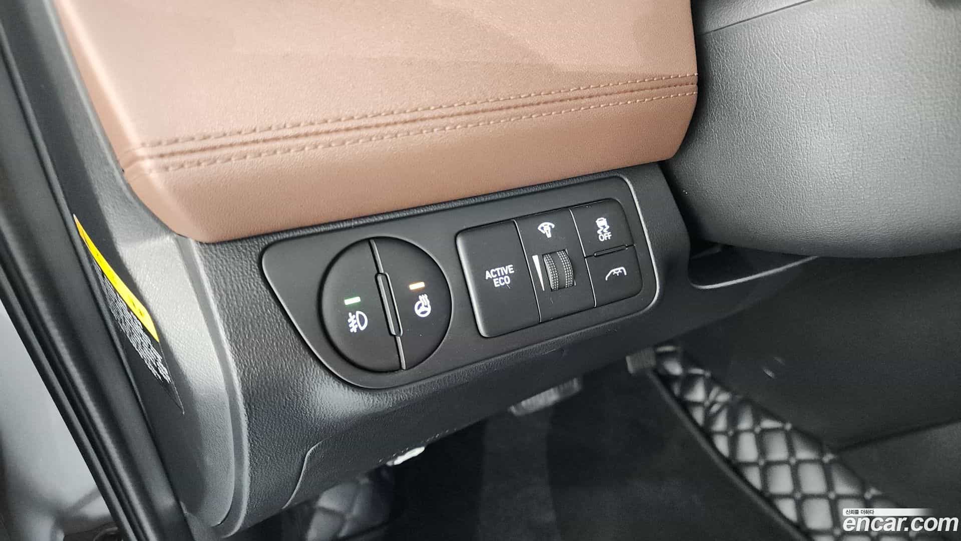 Starex Hyundai 2020.0-OPTION-041