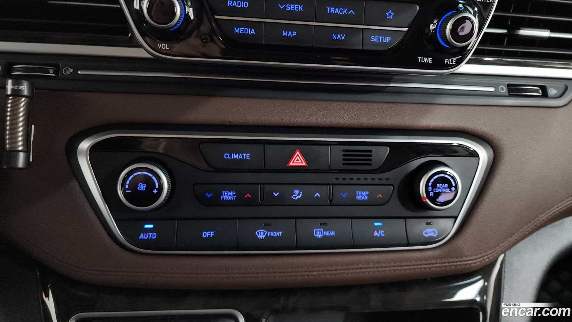 Starex Hyundai 2020.0-OPTION-044