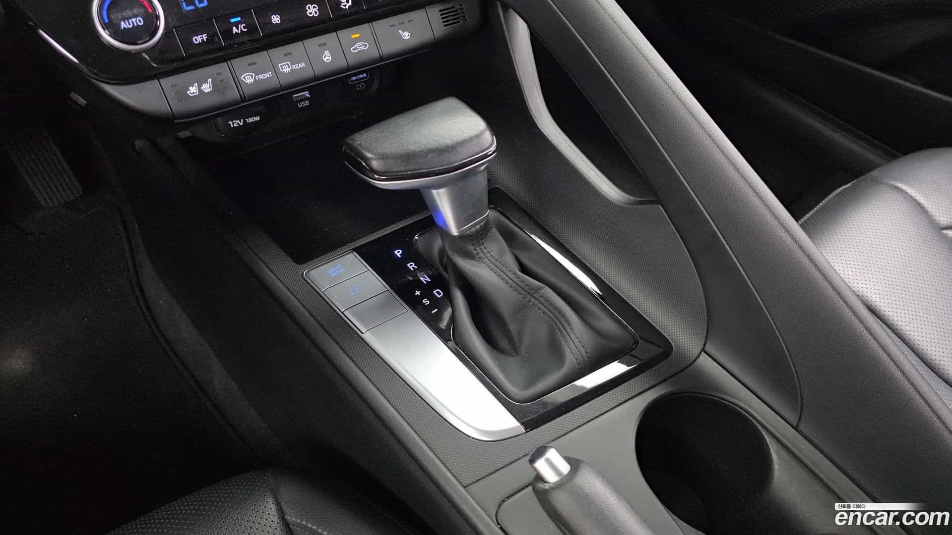 AVANTE Hyundai 2021.4-INNER-009