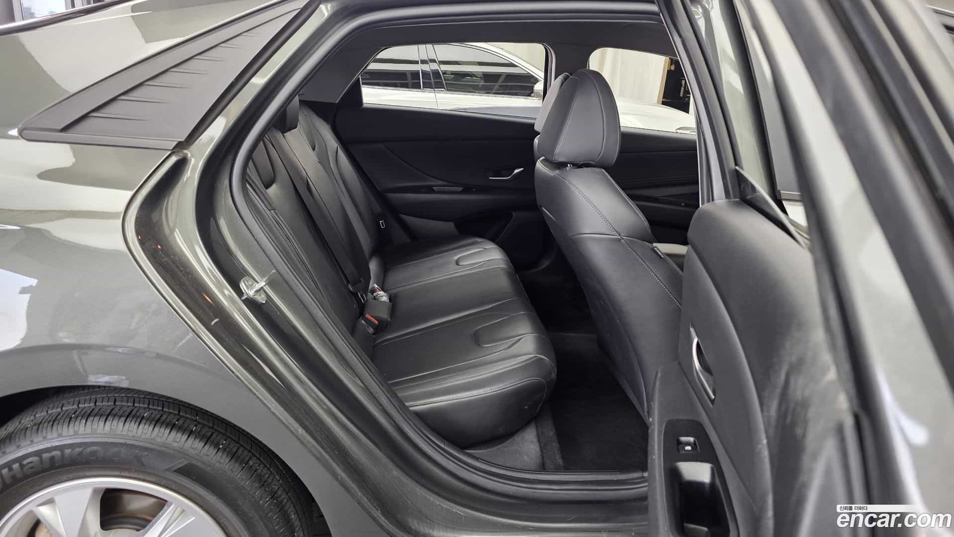 AVANTE Hyundai 2021.4-OPTION-016