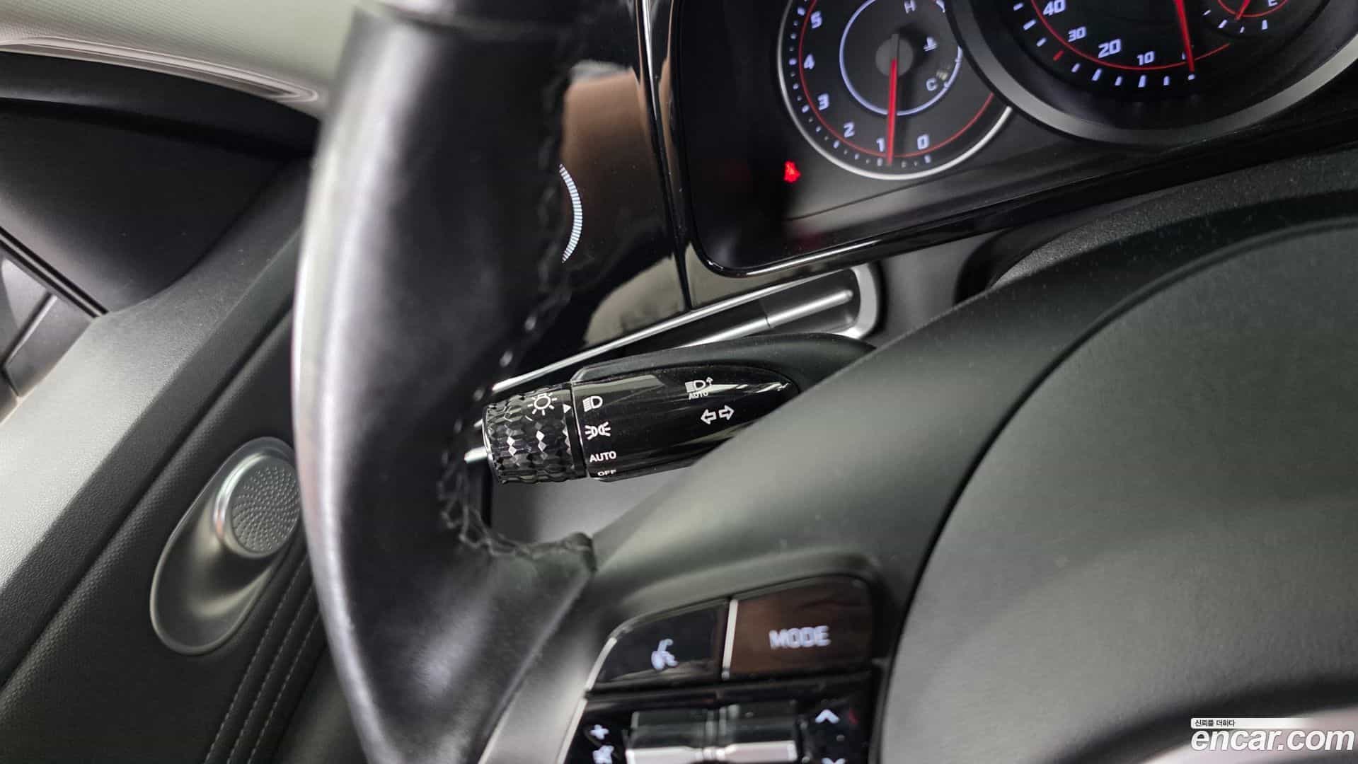 AVANTE Hyundai 2021.4-OPTION-040