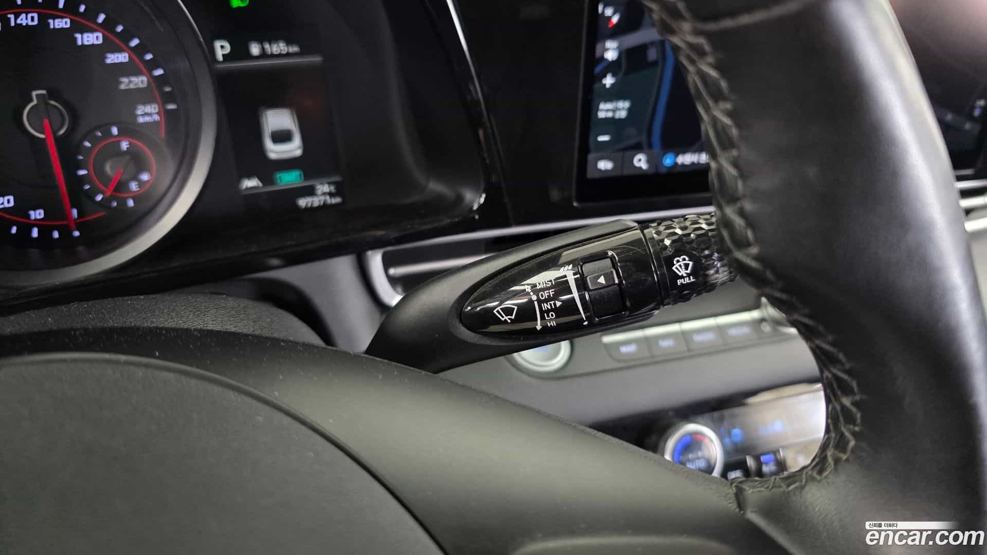 AVANTE Hyundai 2021.4-OPTION-043