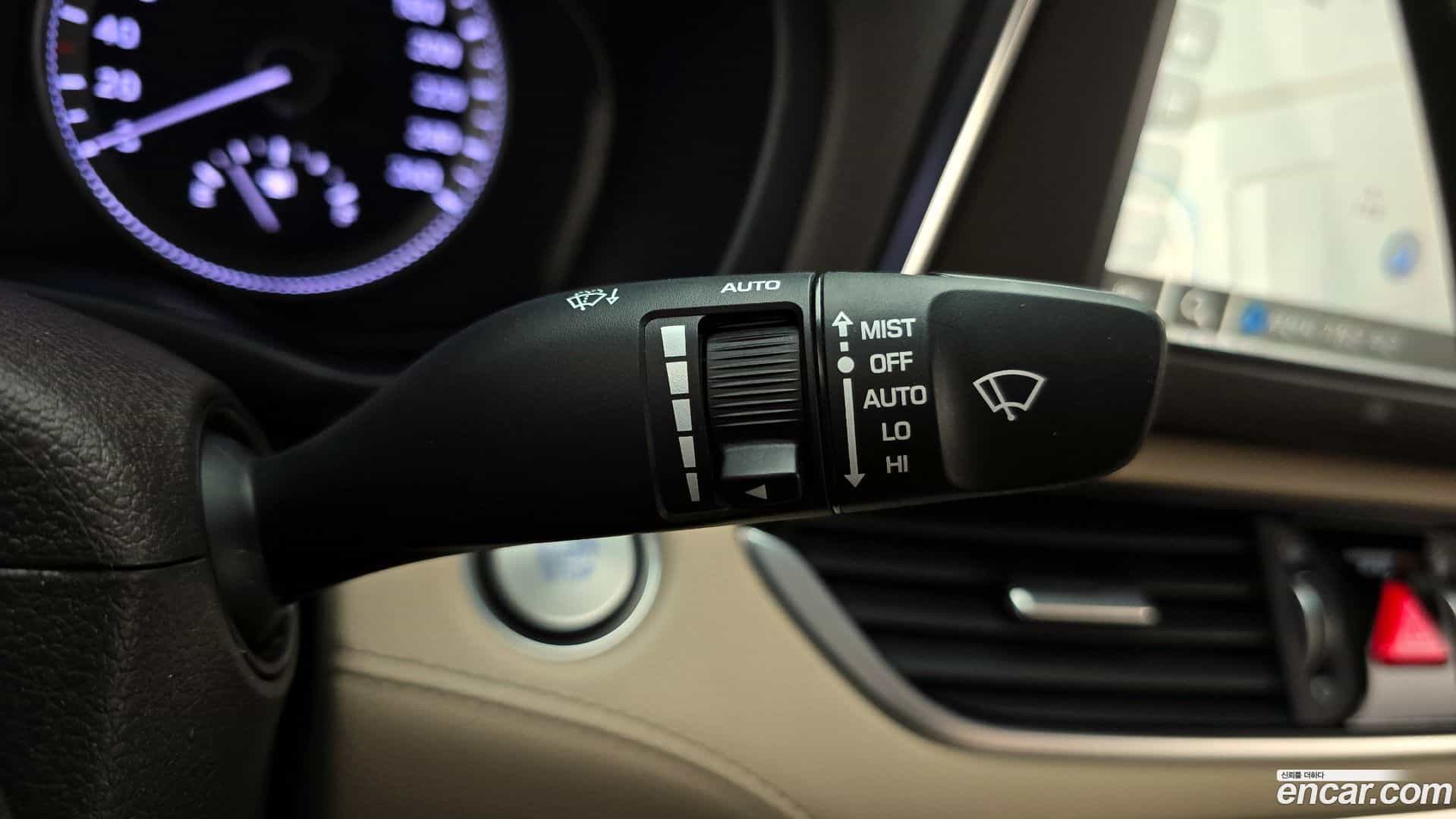 Grandeur Hyundai 2018.10-OPTION-040