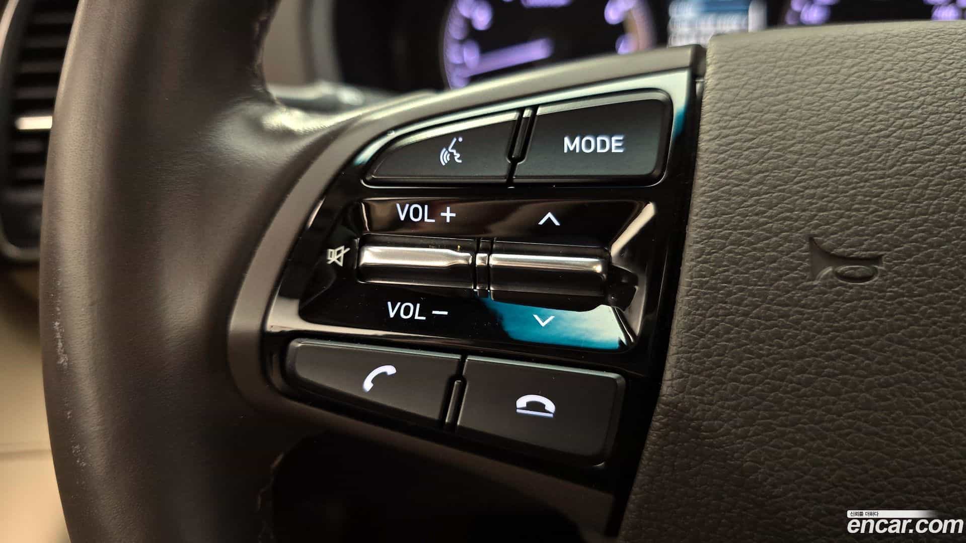 Grandeur Hyundai 2018.10-OPTION-043
