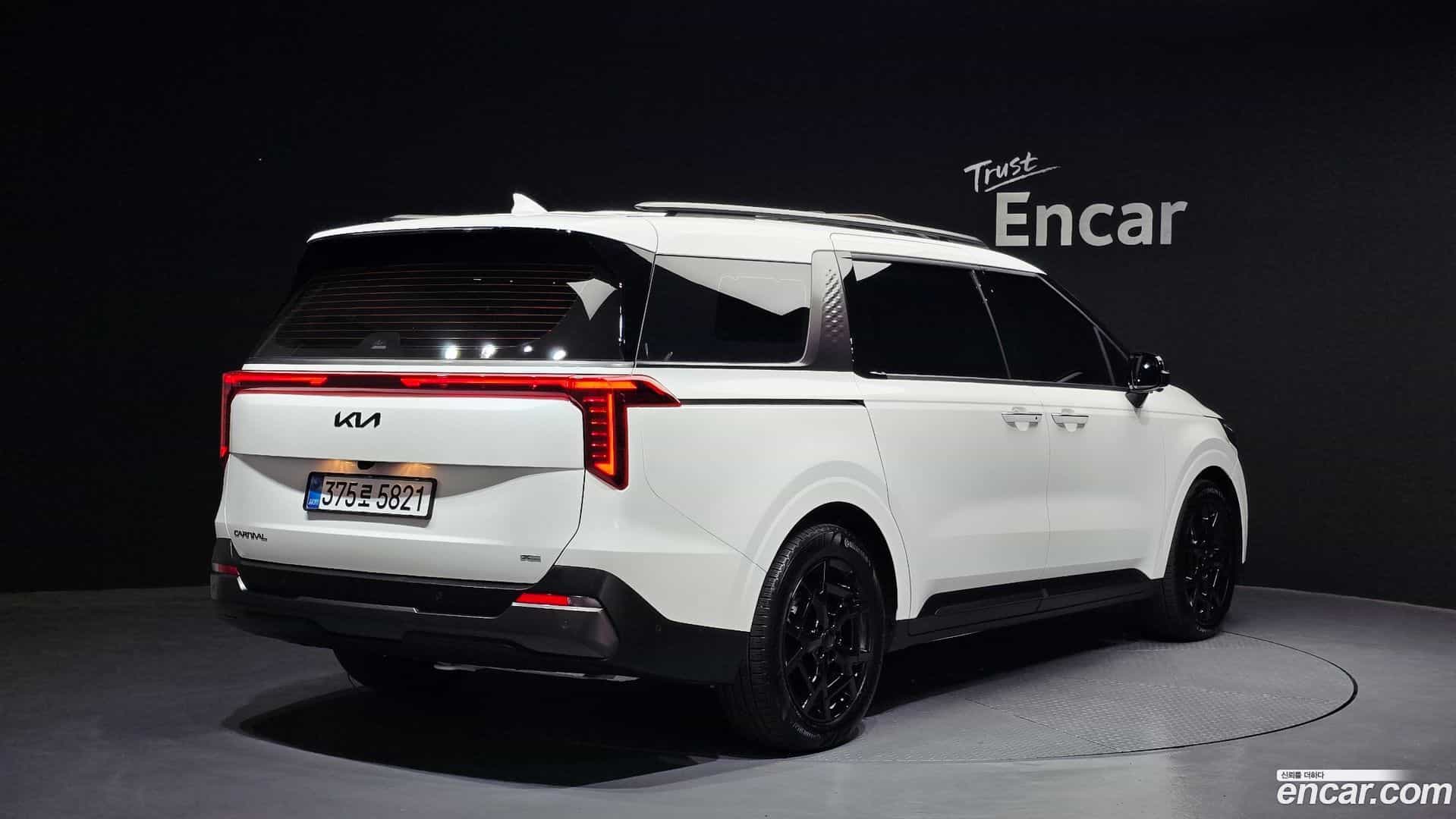 Canival Kia 2025.8-OUTER-002