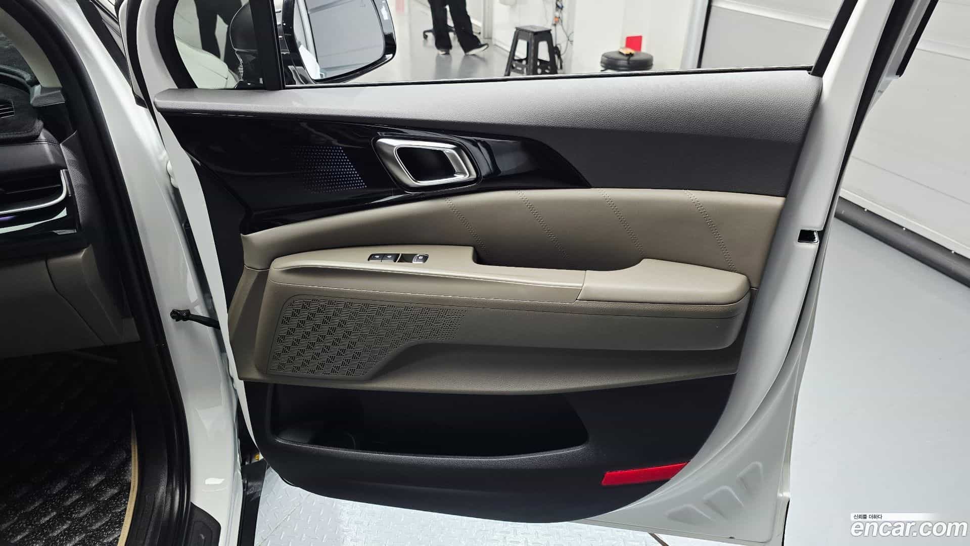 Canival Kia 2025.8-INNER-035