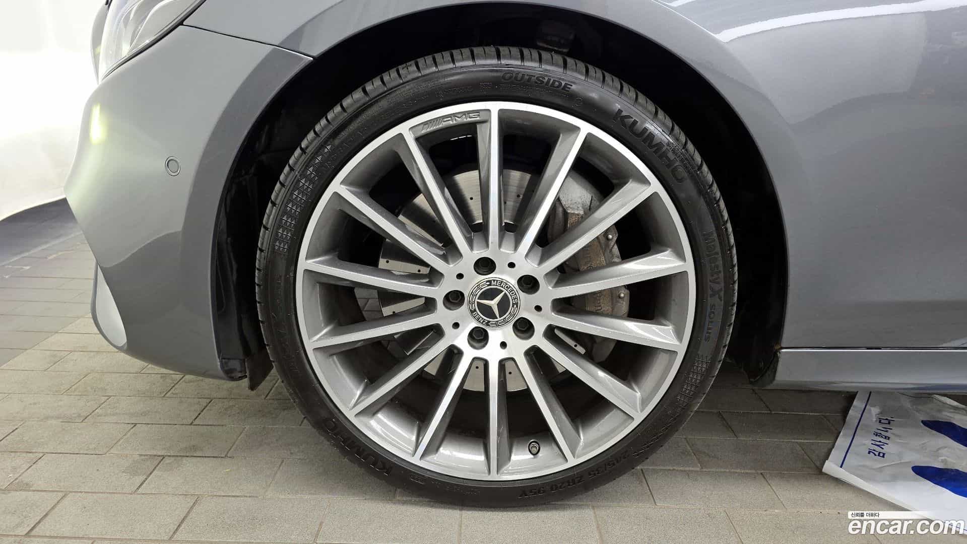 E-Class Mercedes-Benz 2019.10-OUTER-005