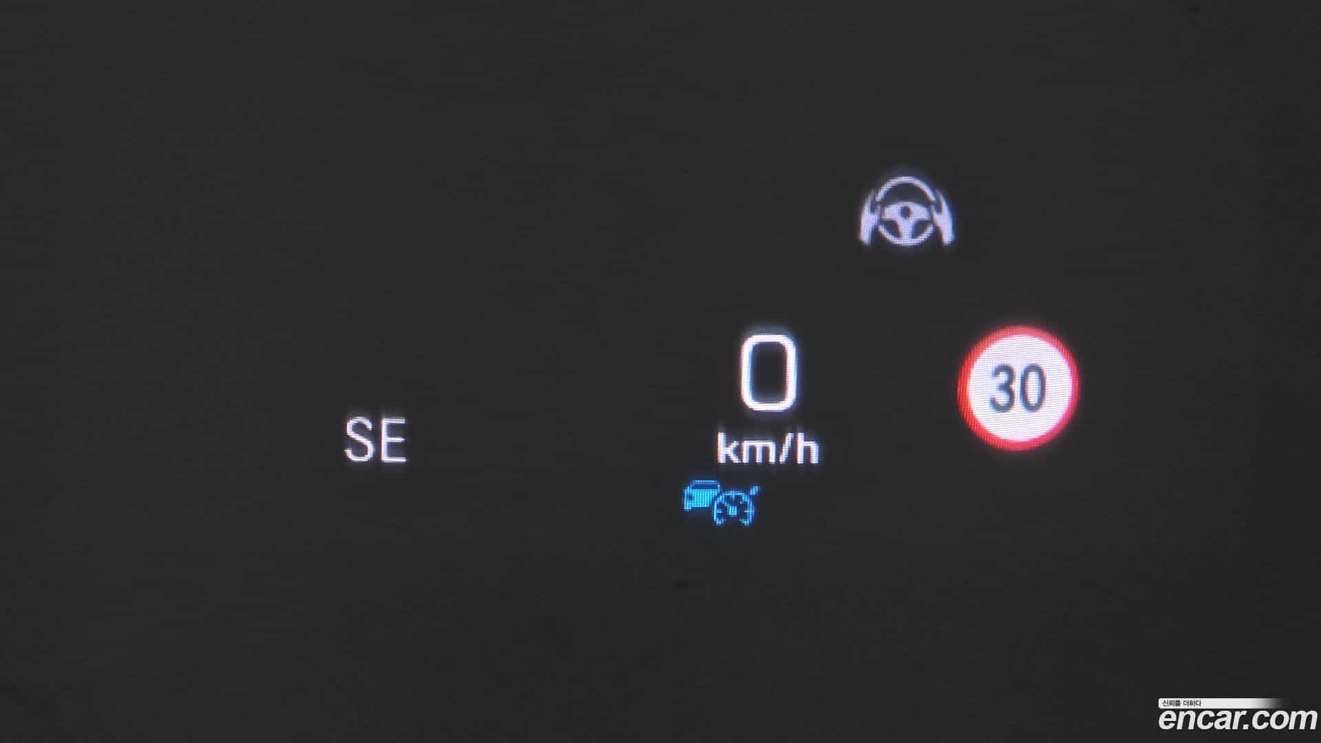 E-Class Mercedes-Benz 2019.10-OPTION-021