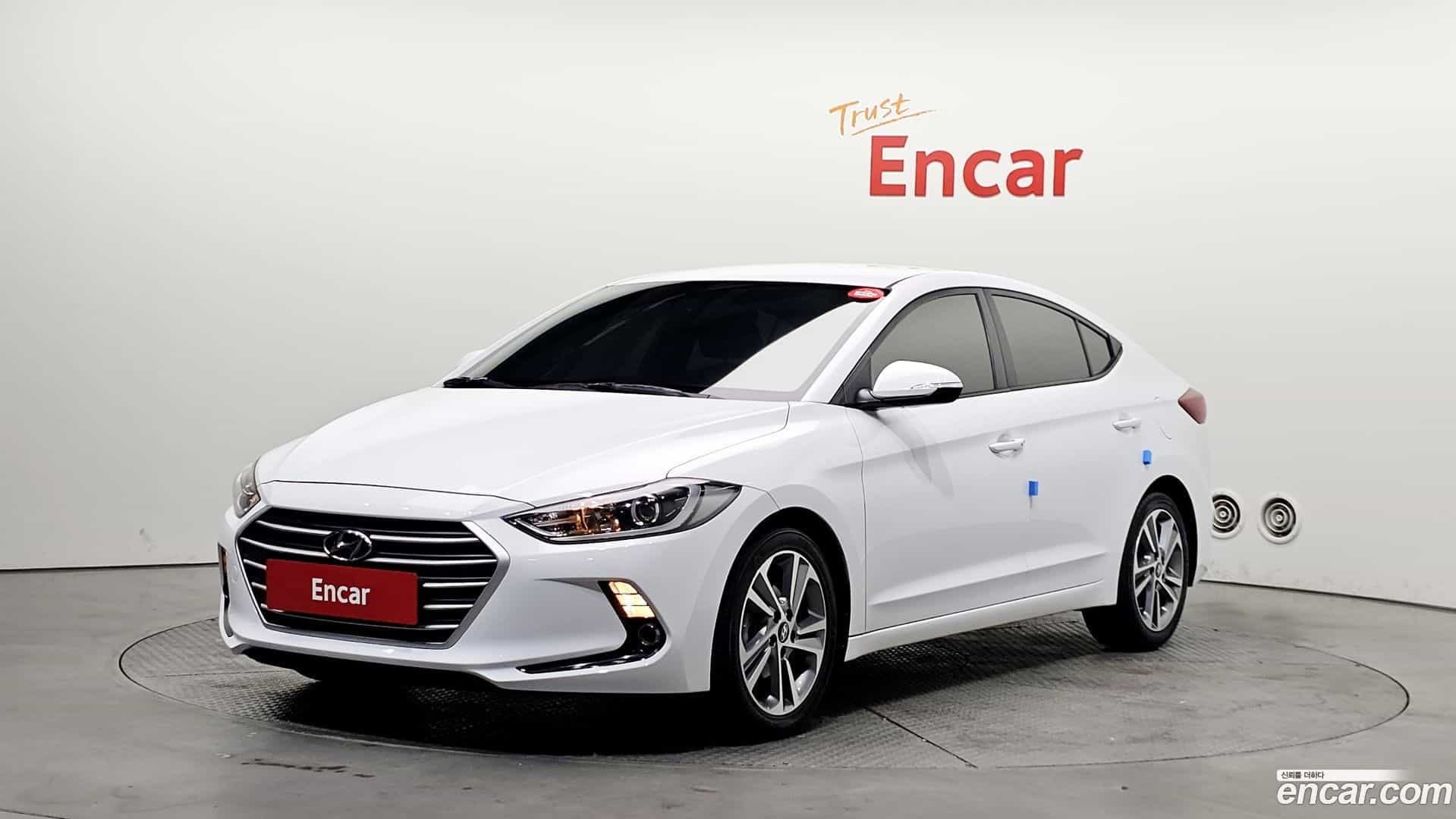 AVANTE Hyundai 2018.7-OUTER-001