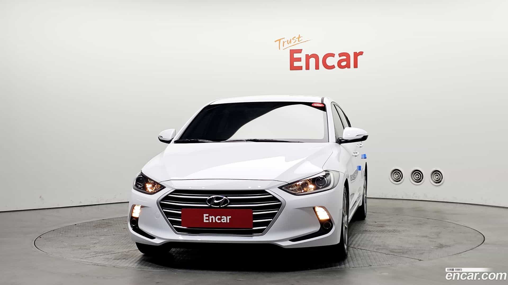 AVANTE Hyundai 2018.7-OUTER-003