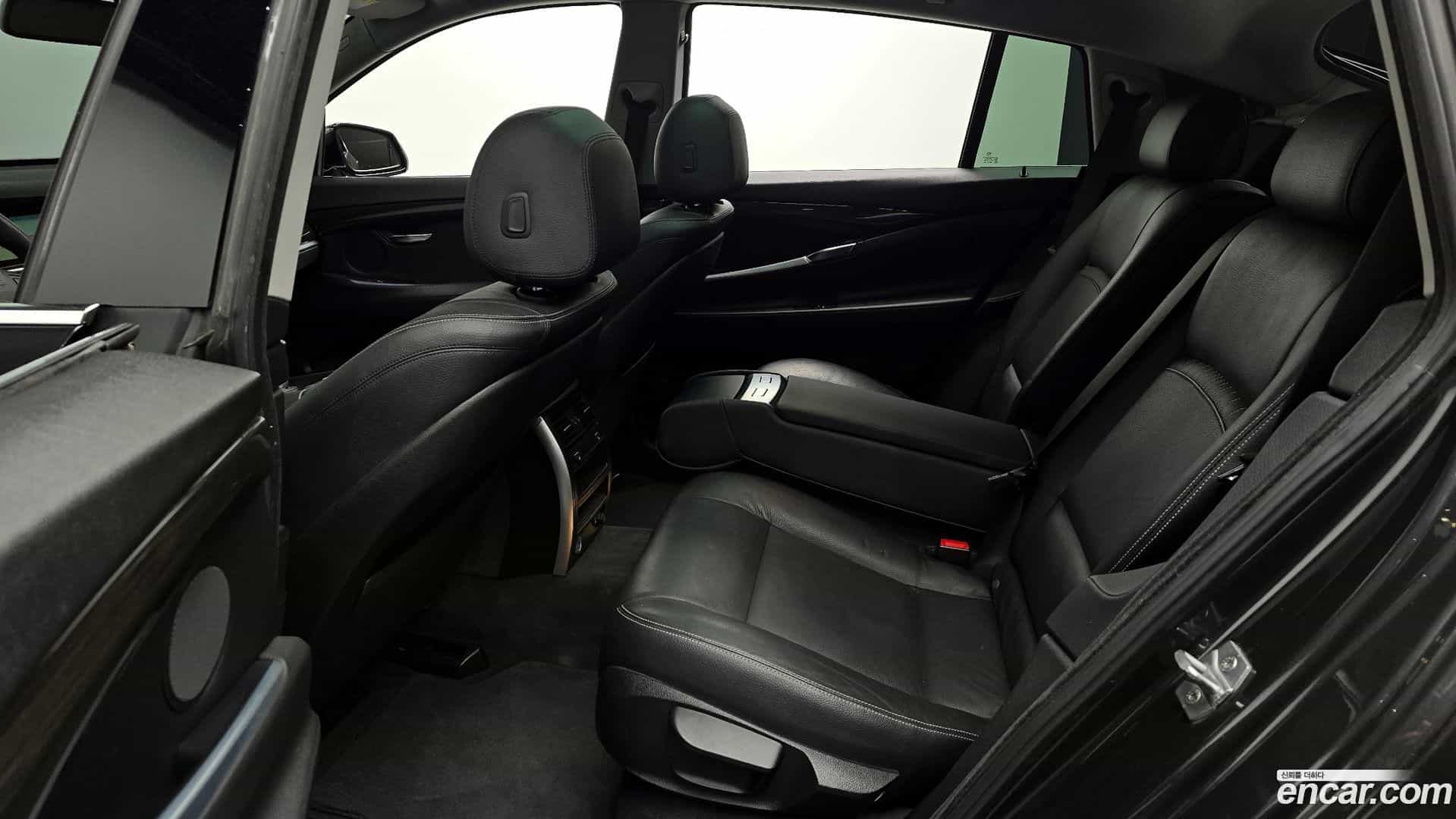 Gran Turismo BMW 2013.9-INNER-036