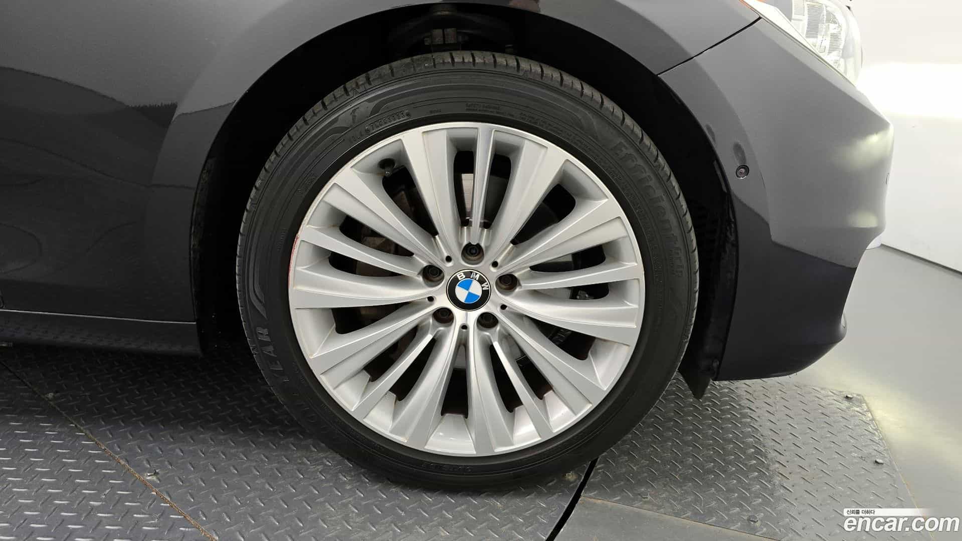 Gran Turismo BMW 2013.9-OPTION-041