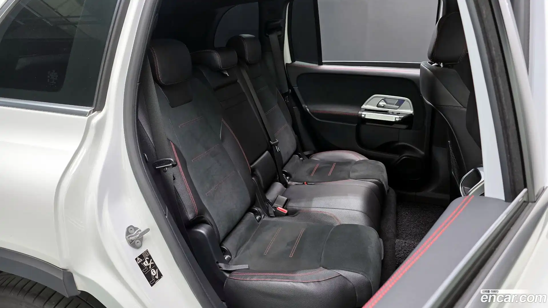 GLB-Class Mercedes-Benz 2020.9-OPTION-015