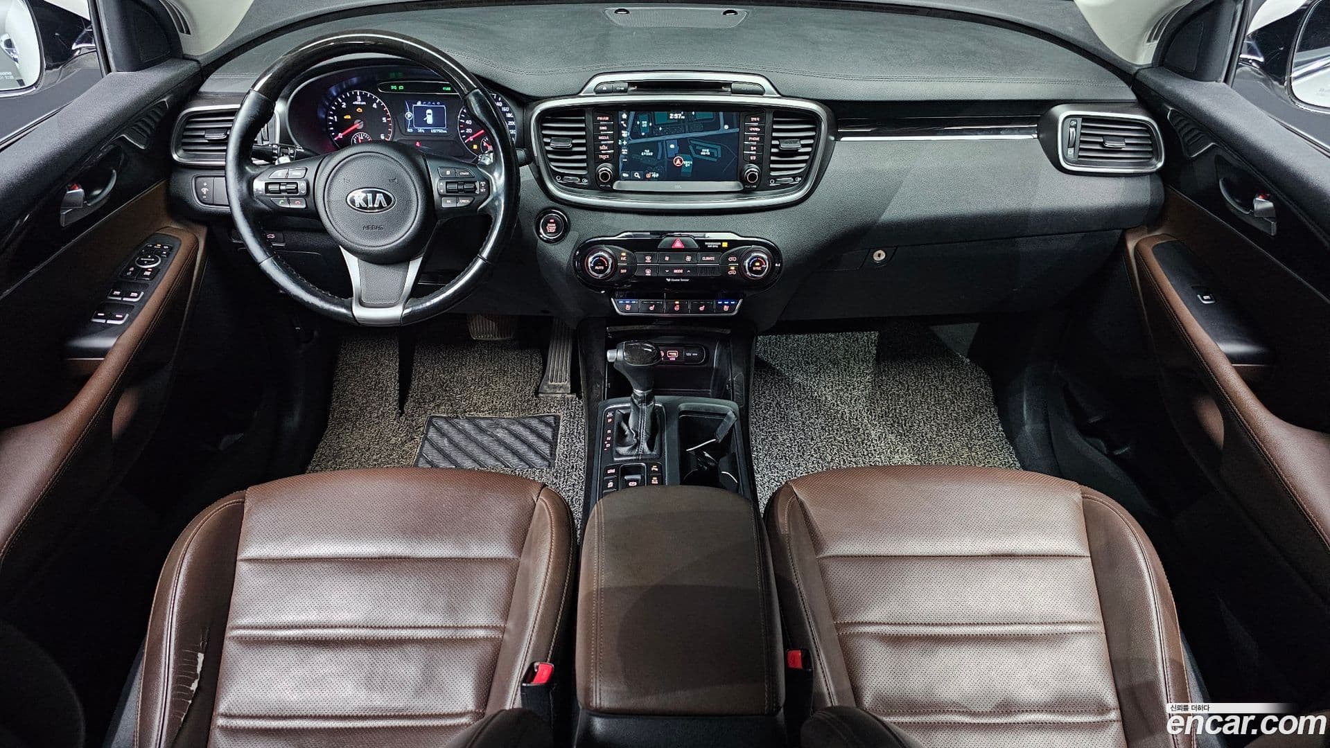 Main__Slider__Photo:Sorento Kia 2016.11-6