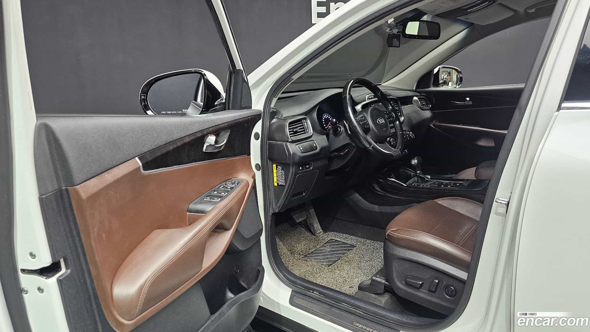 Sorento Kia 2016.11-INNER-010
