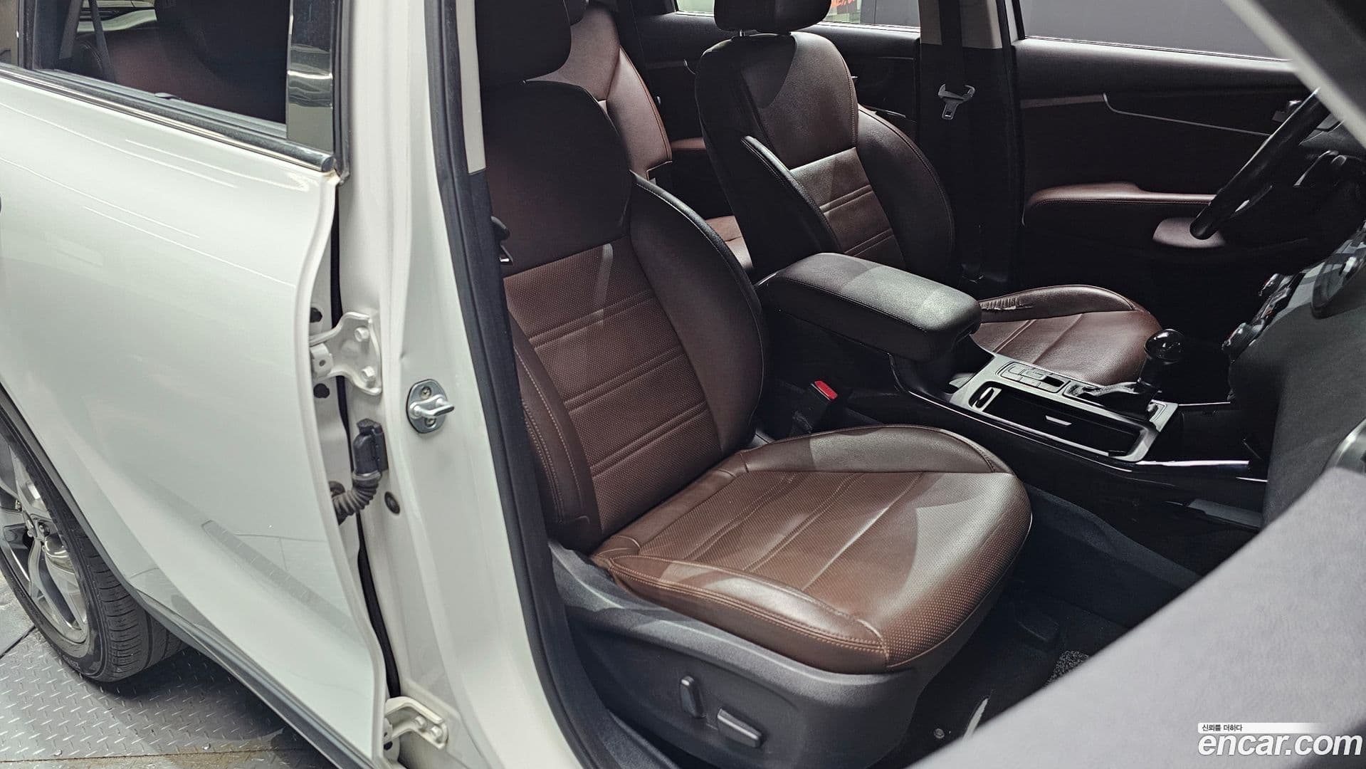 Main__Slider__Photo:Sorento Kia 2016.11-10