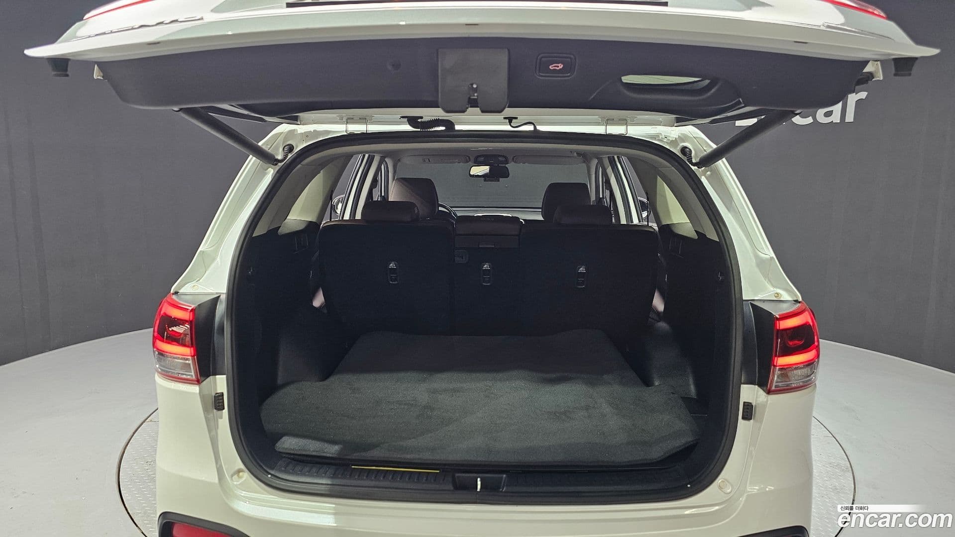 Main__Slider__Photo:Sorento Kia 2016.11-19