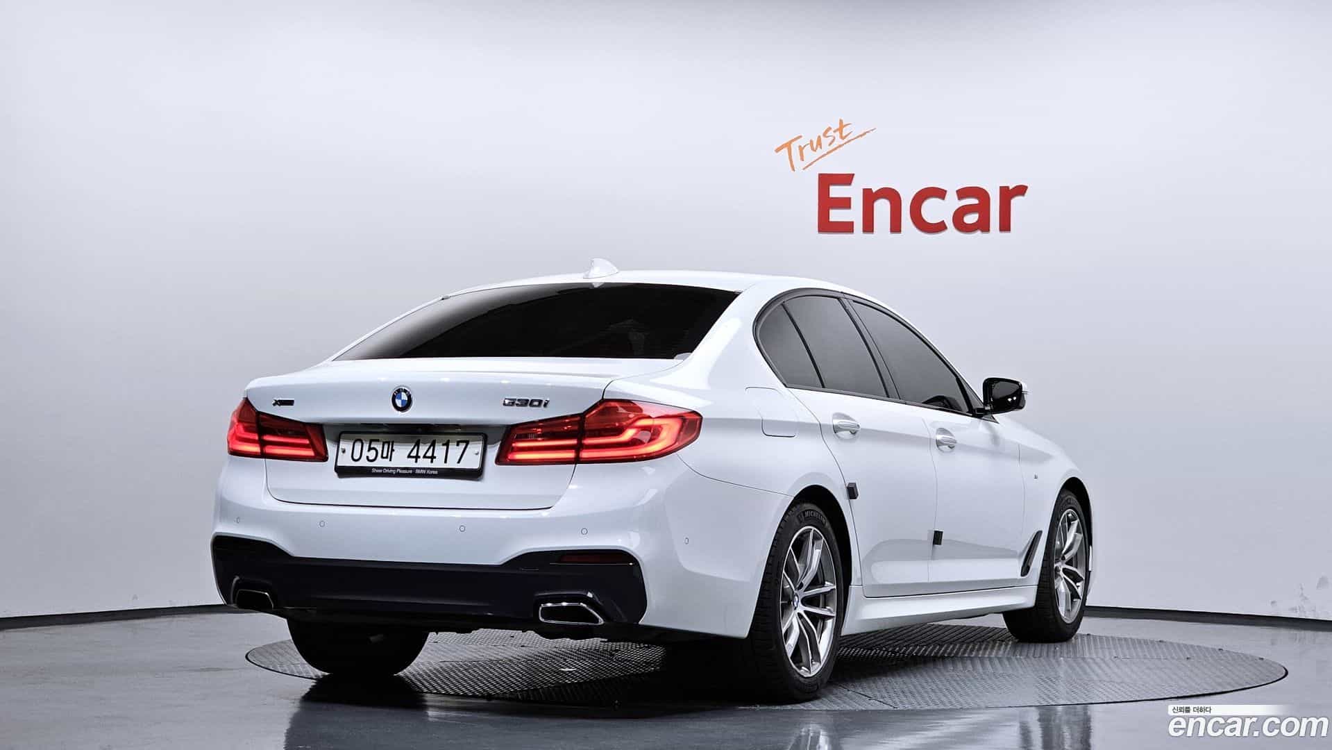 5-Series BMW 2017.5-OUTER-002