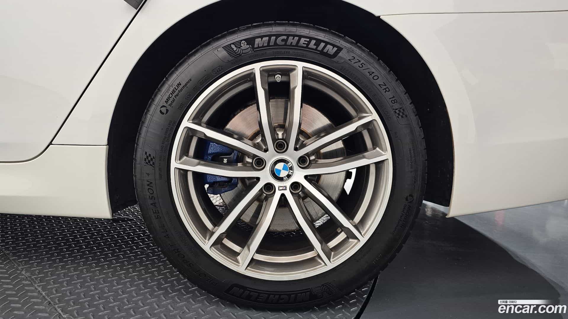 5-Series BMW 2017.5-OUTER-031