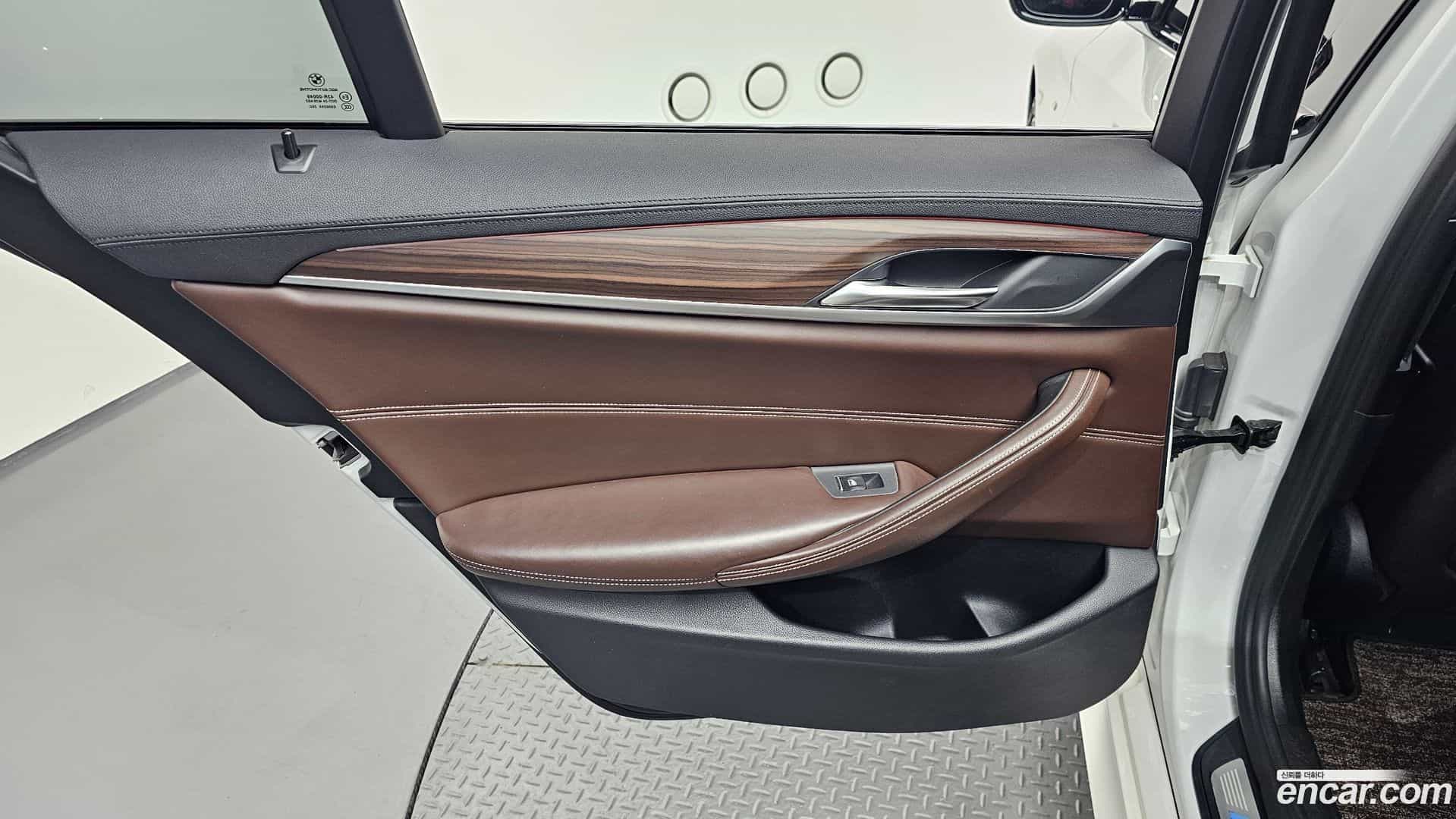 5-Series BMW 2017.5-INNER-035
