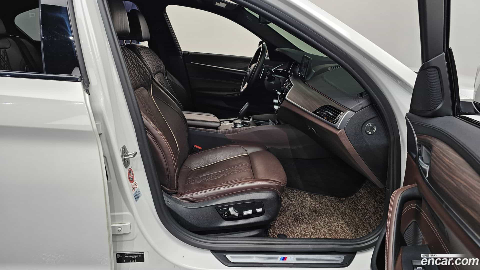 5-Series BMW 2017.5-INNER-036
