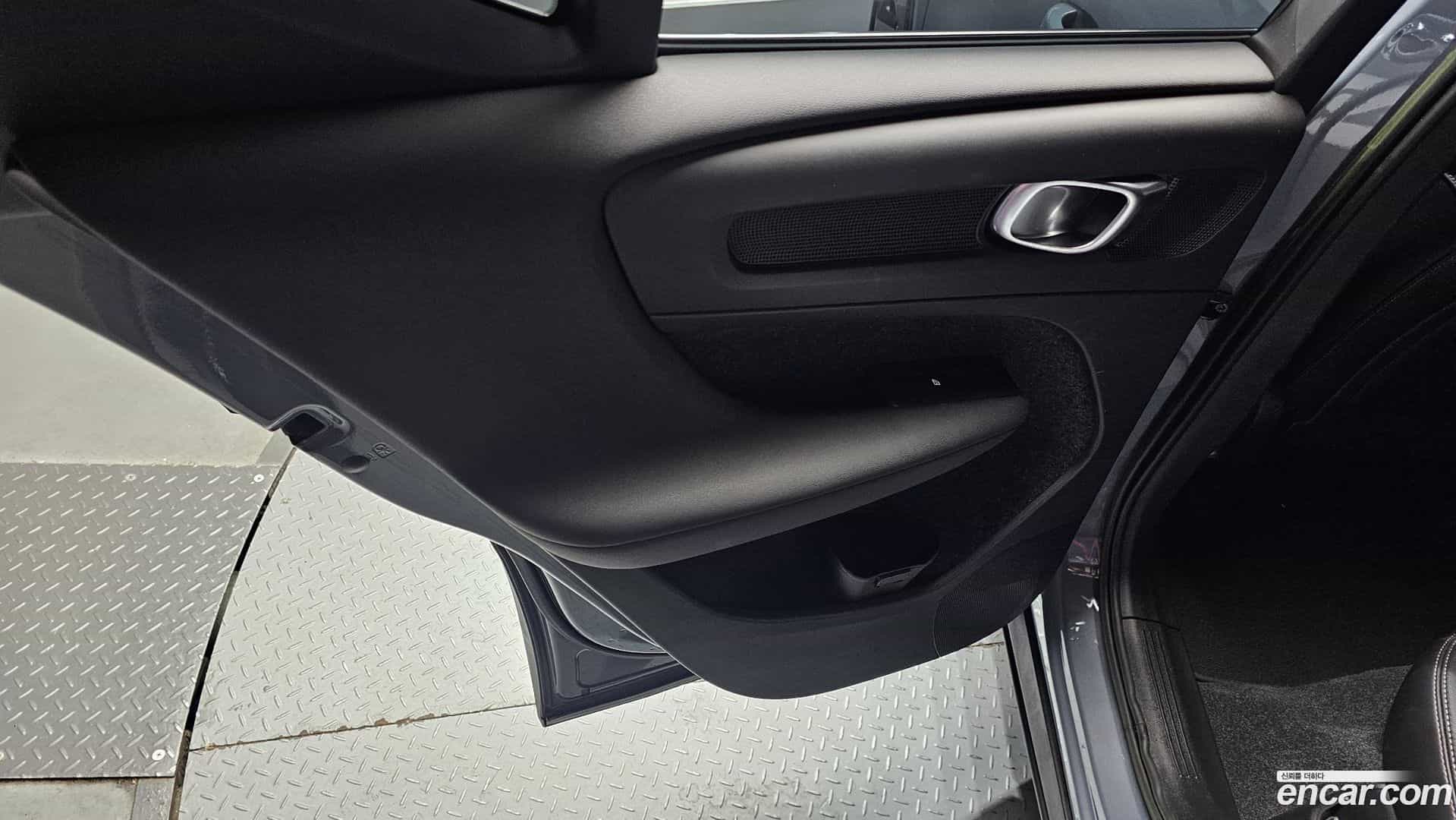 XC40 Volvo 2023.2-INNER-035