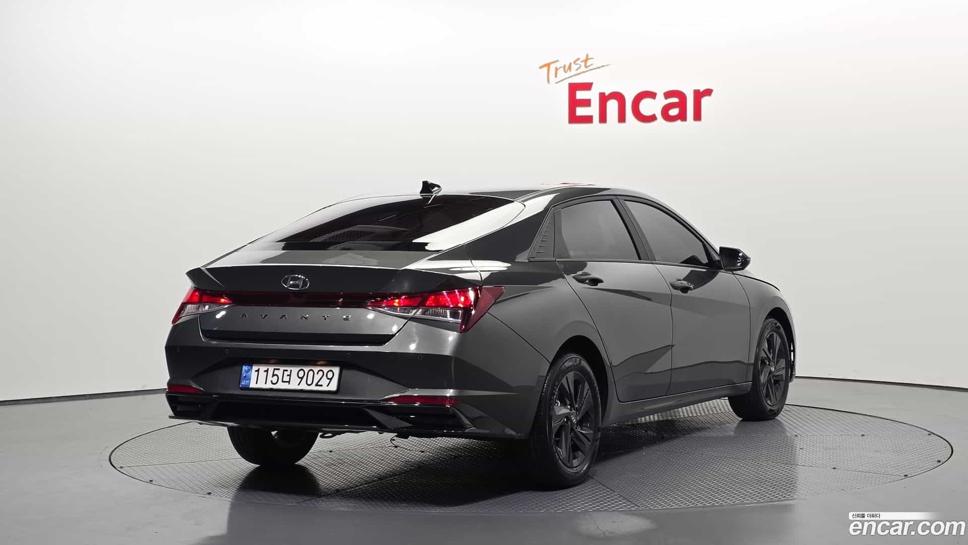 AVANTE Hyundai 2022.9-OUTER-002