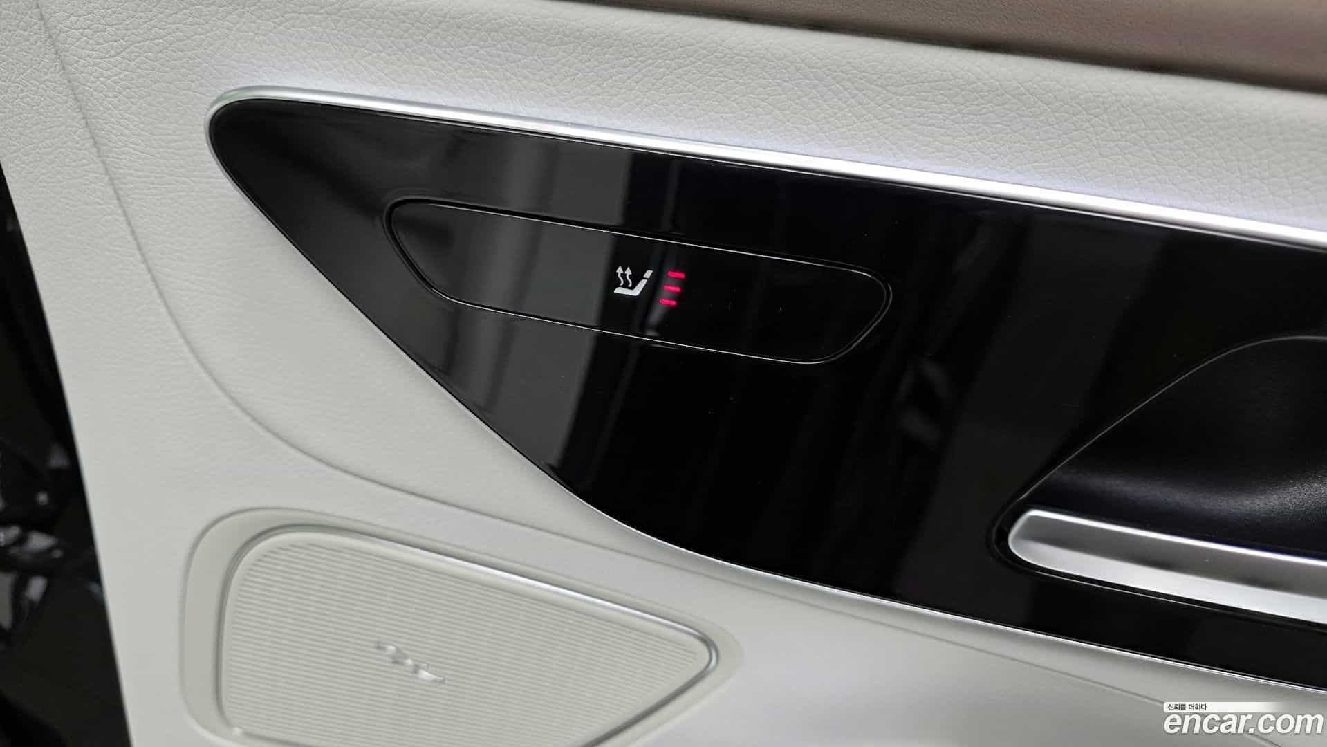 EQE Mercedes-Benz 2024.9-OPTION-023