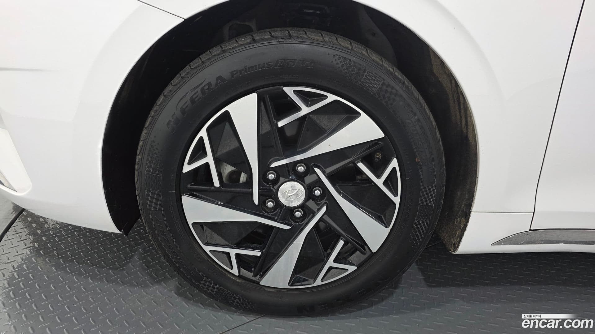 Main__Slider__Photo:Grandeur Hyundai 2022.3-4