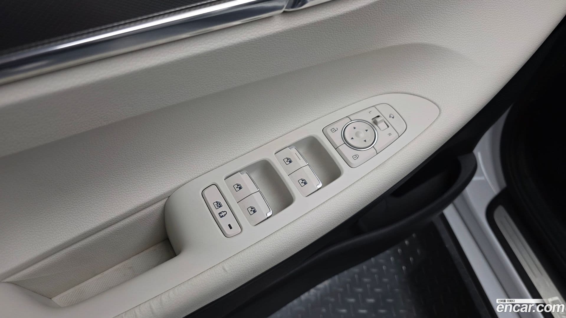 Main__Slider__Photo:Grandeur Hyundai 2022.3-27