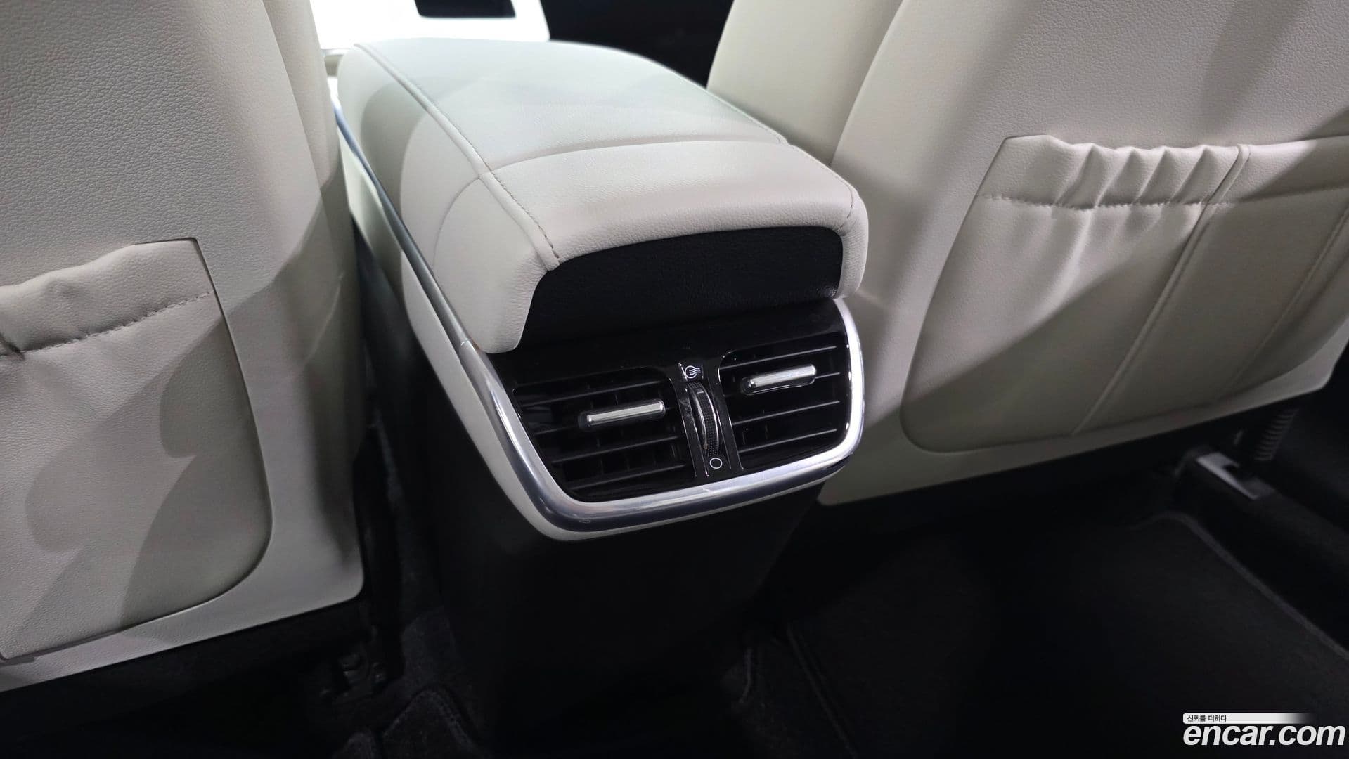 Main__Slider__Photo:Grandeur Hyundai 2022.3-30