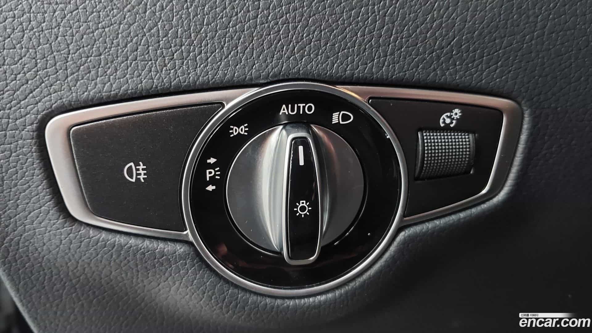 E-Class Mercedes-Benz 2022.1-OPTION-023