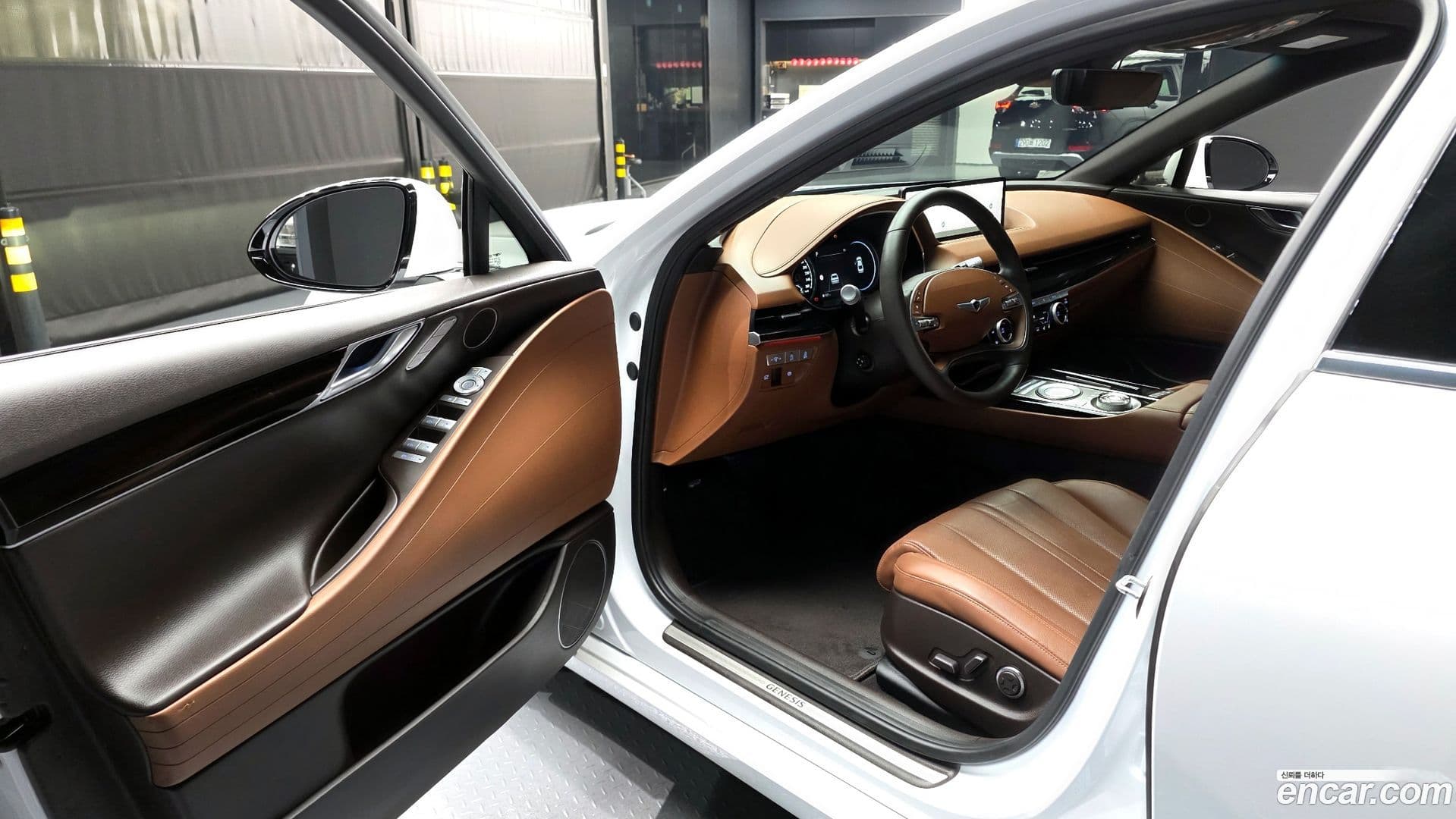Main__Slider__Photo:G80 Genesis 2022.7-9