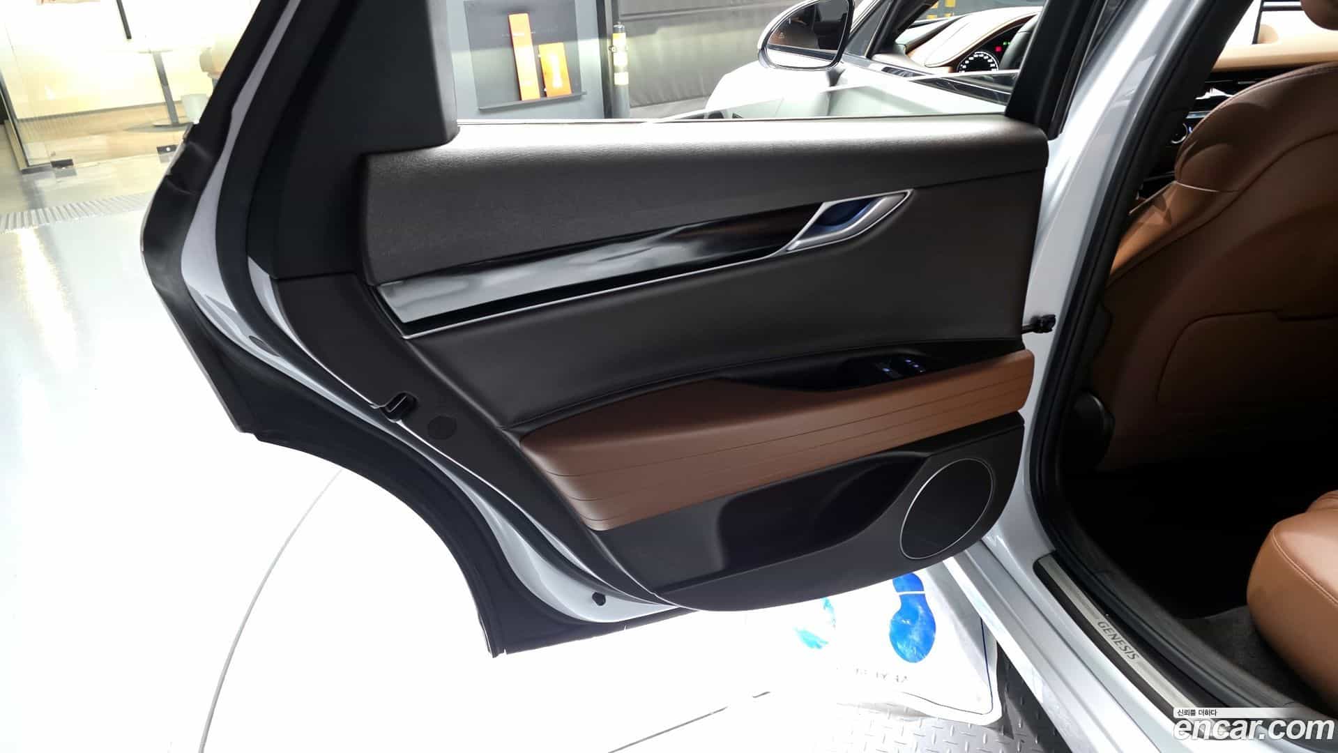G80 Genesis 2022.7-INNER-035