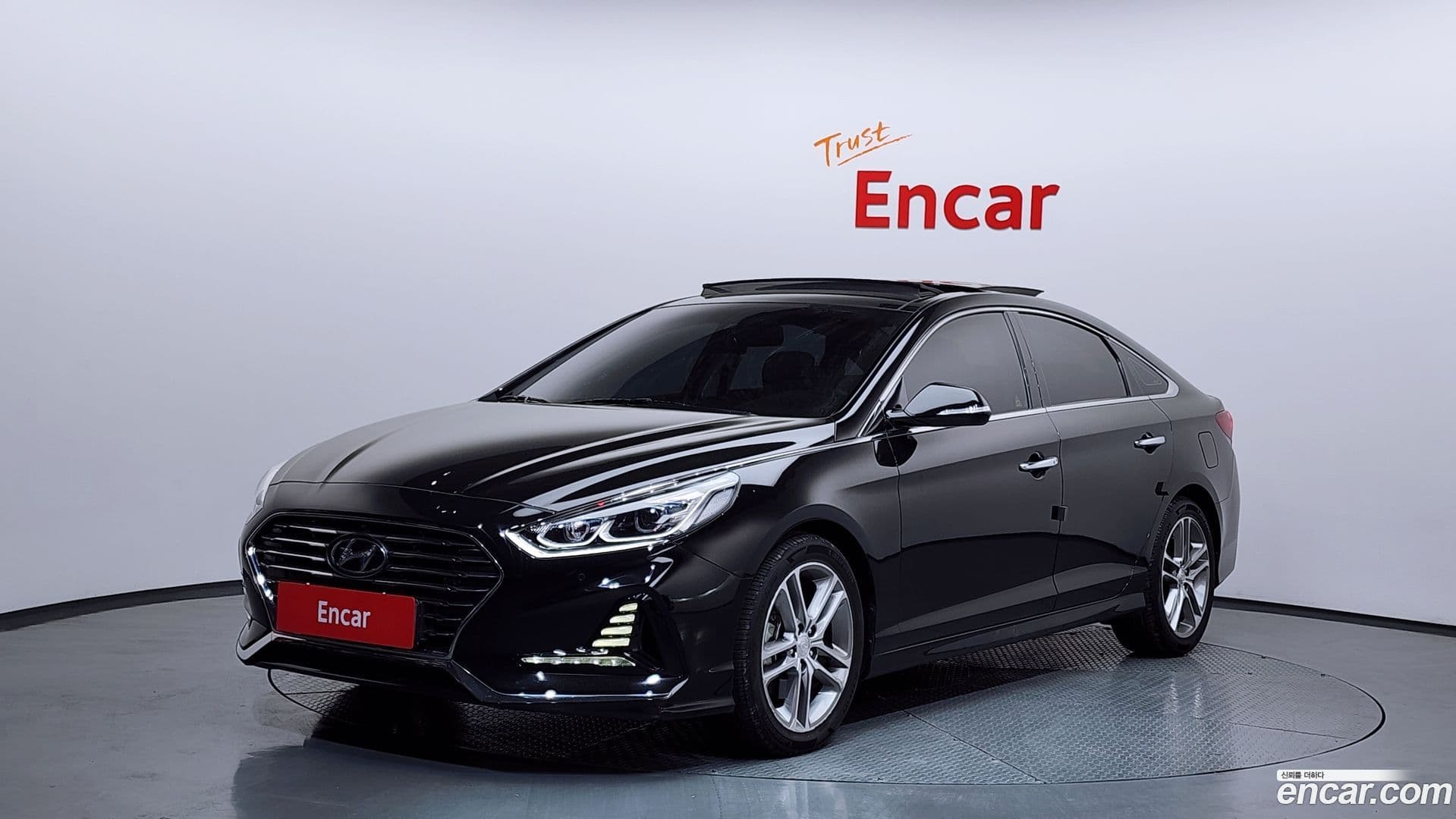 Main__Slider__Photo:Sonata Hyundai 2017.4-0