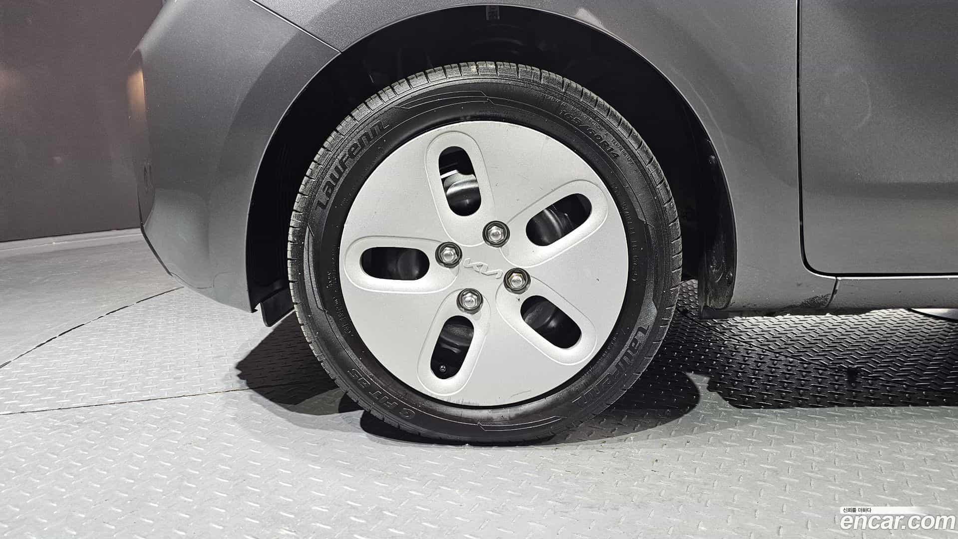 RAY Kia 2023.4-OUTER-031