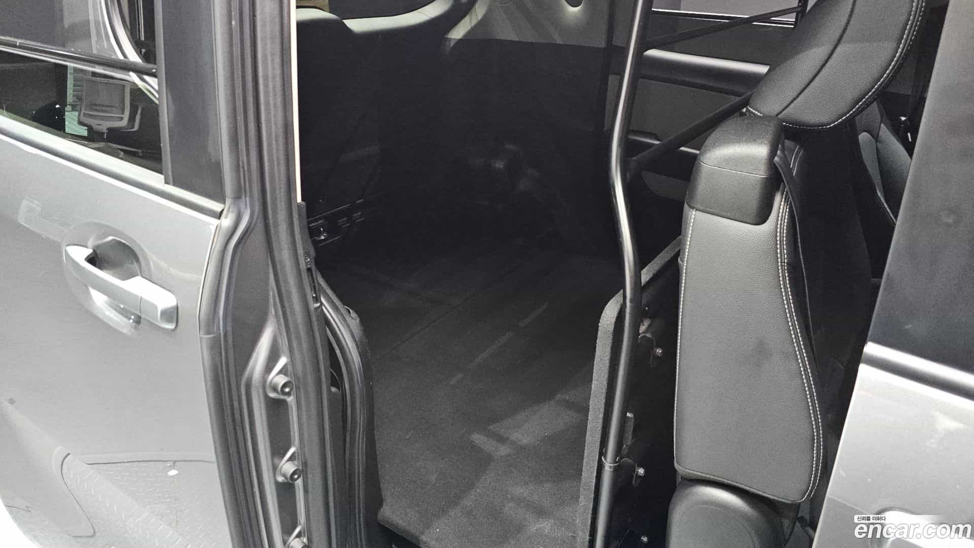 RAY Kia 2023.4-INNER-036
