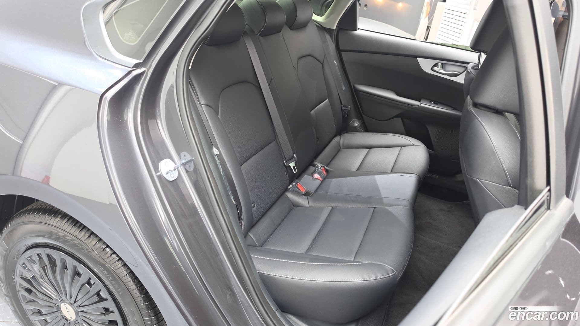 Main__Slider__Photo:K3 Kia 2023.1-10