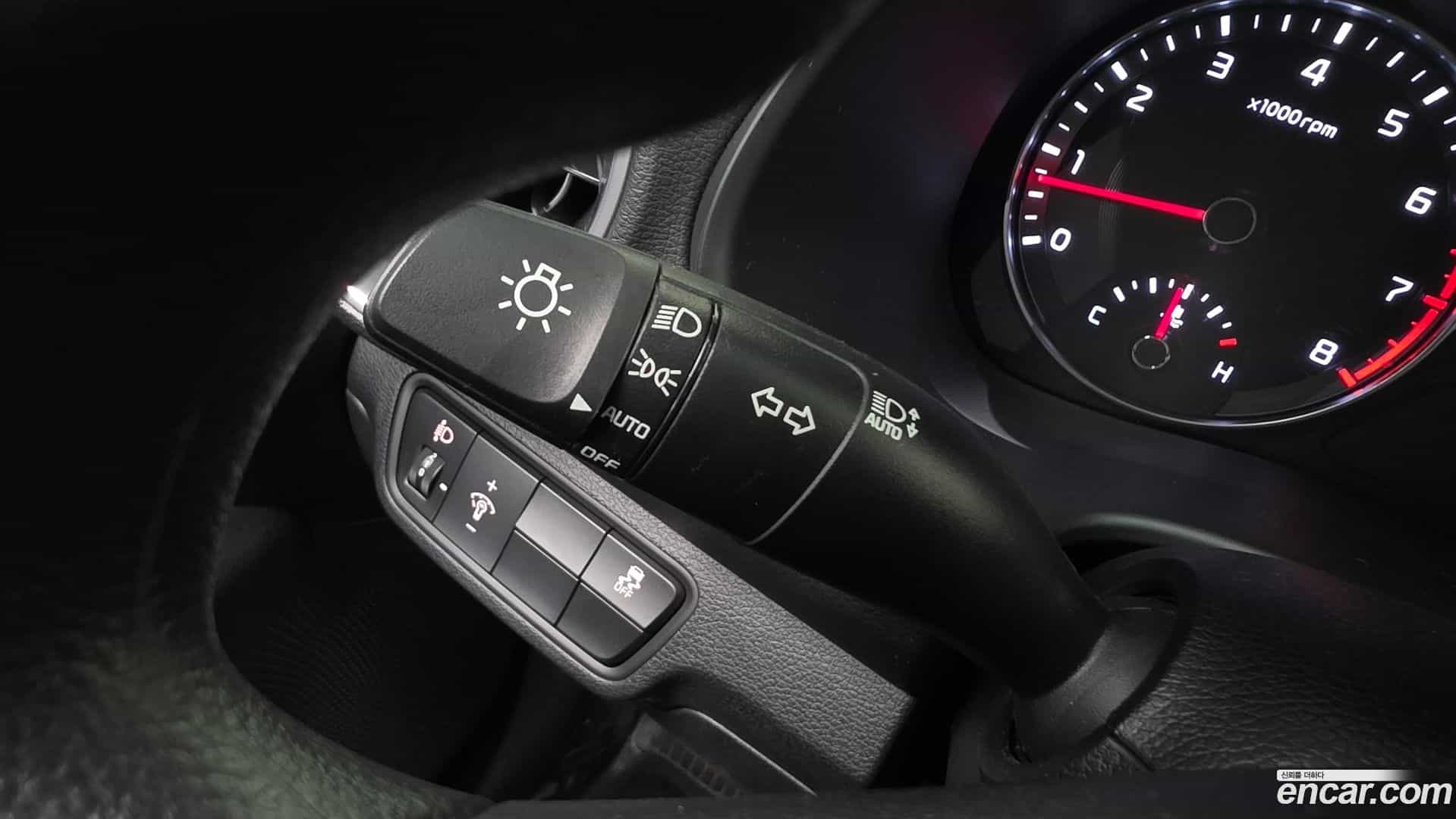 K3 Kia 2023.1-OPTION-042