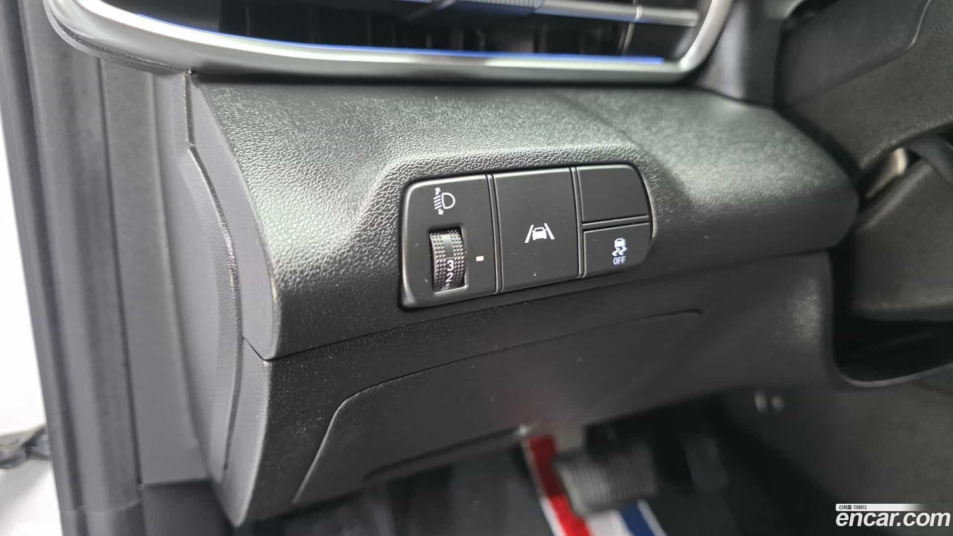 AVANTE Hyundai 2020.11-OPTION-017