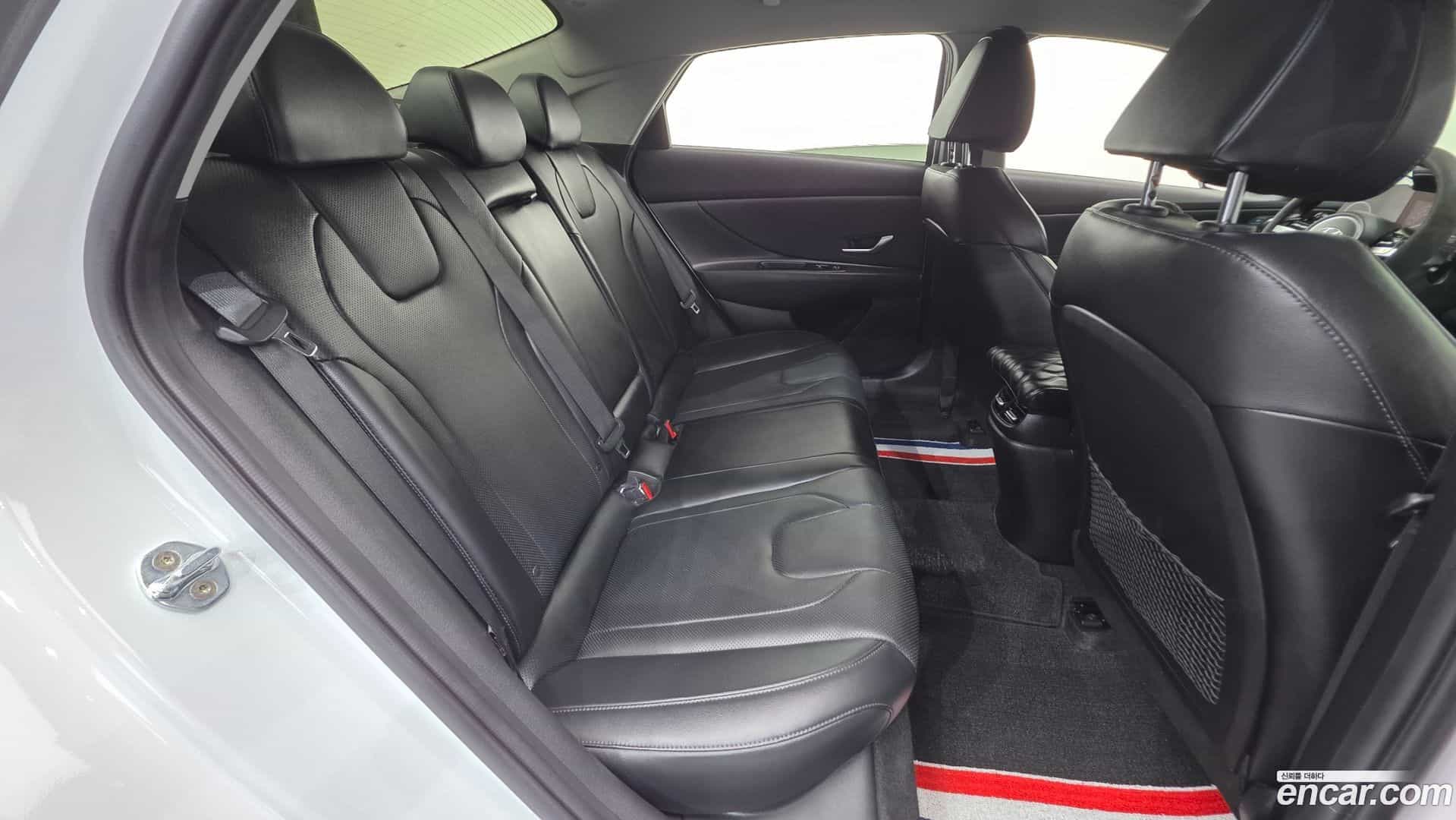 AVANTE Hyundai 2020.11-OPTION-024