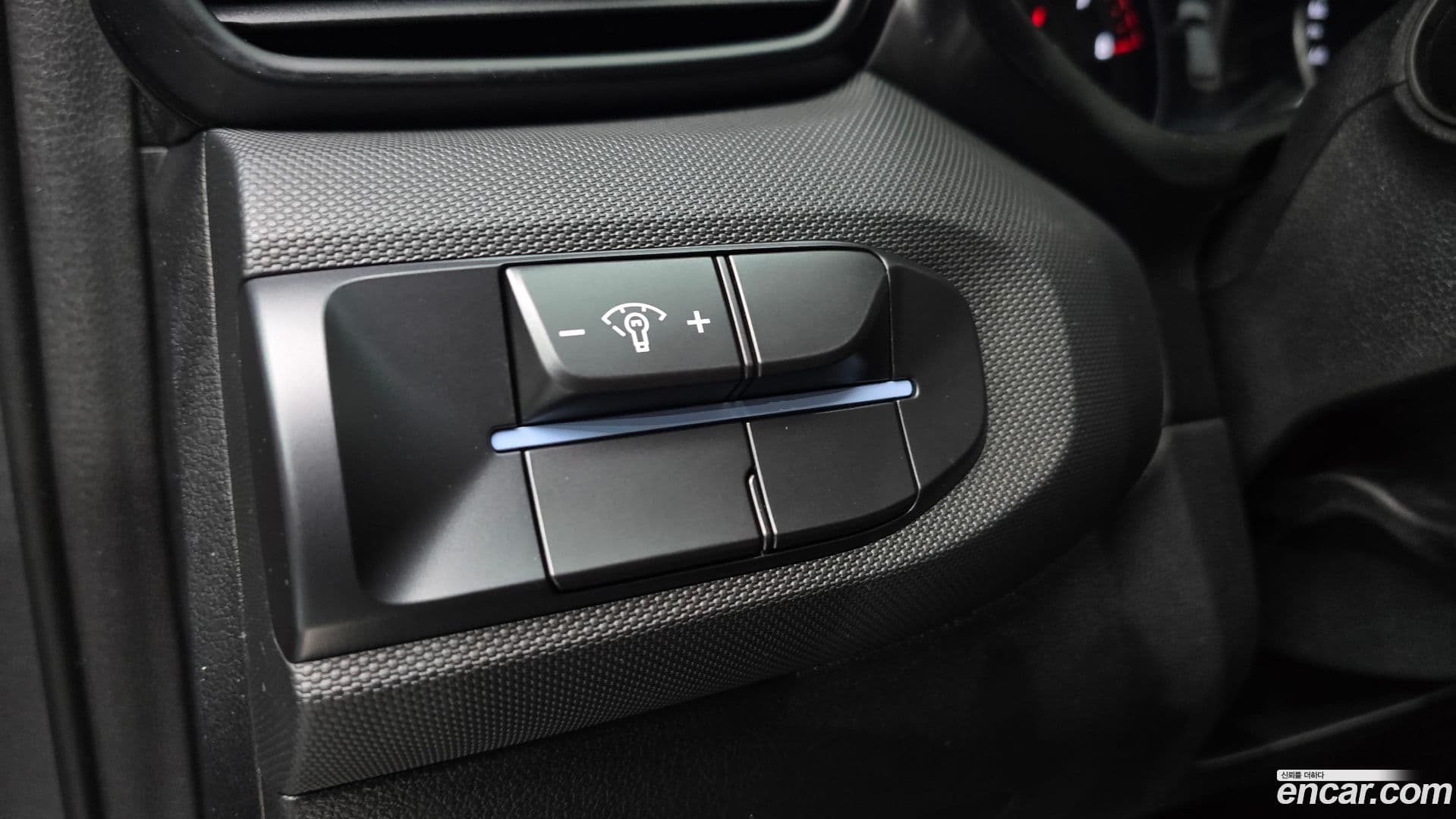 Main__Slider__Photo:Veloster Hyundai 2020.9-13