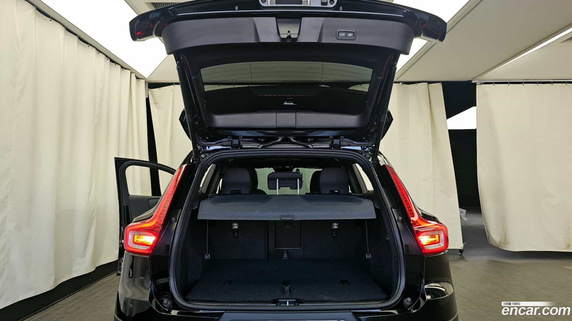 XC40 Volvo 2025.6-OUTER-005