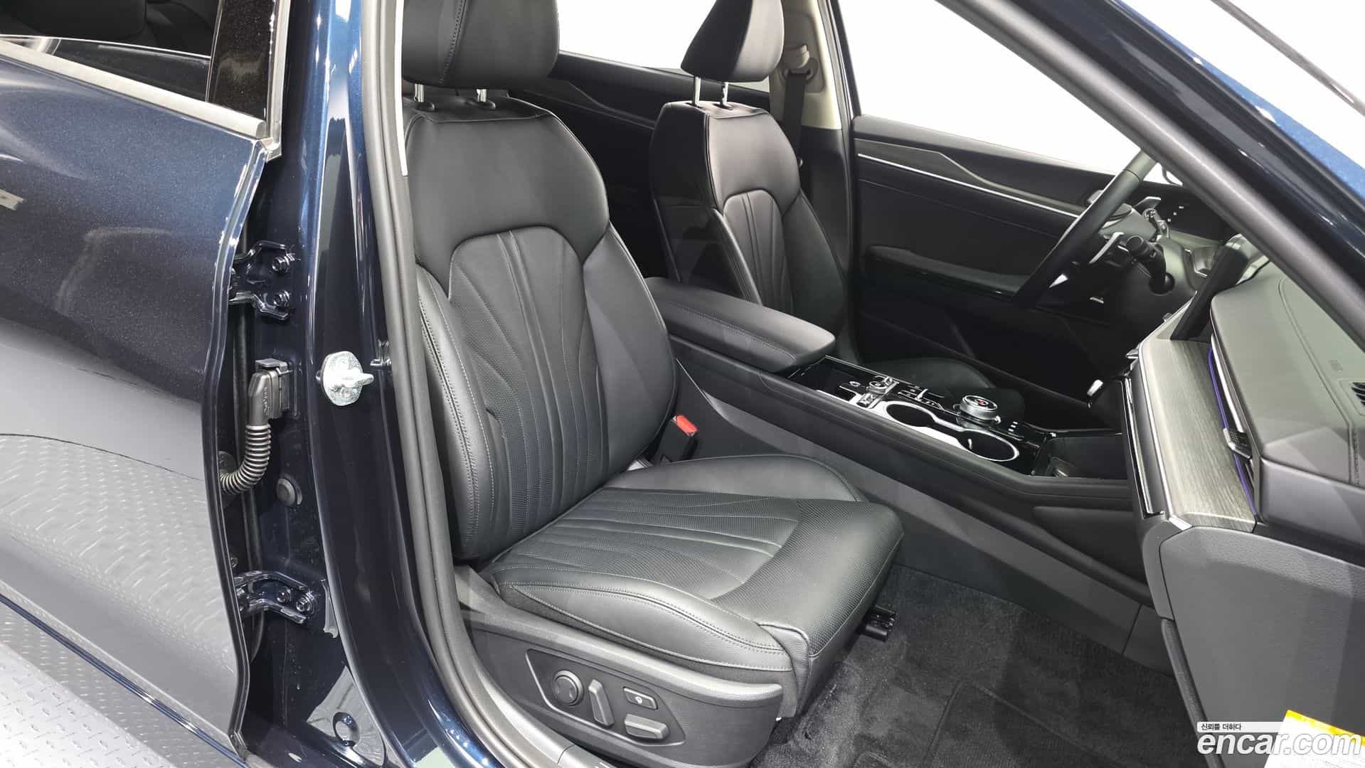 K5 Kia 2024.6-OPTION-016