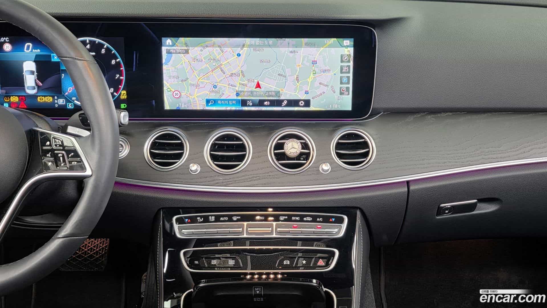 E-Class Mercedes-Benz 2022.1-OPTION-018